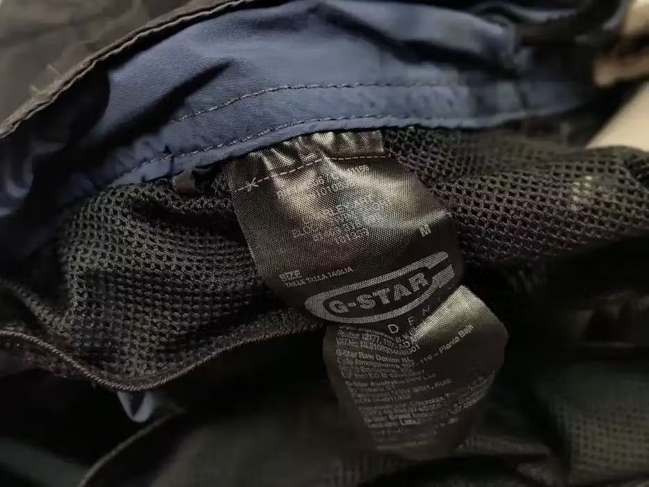 G-Star Vintage 90's G Star Raw Black Logo Nylon Cargo Shorts Size US 32 / EU 48 - 8 Thumbnail