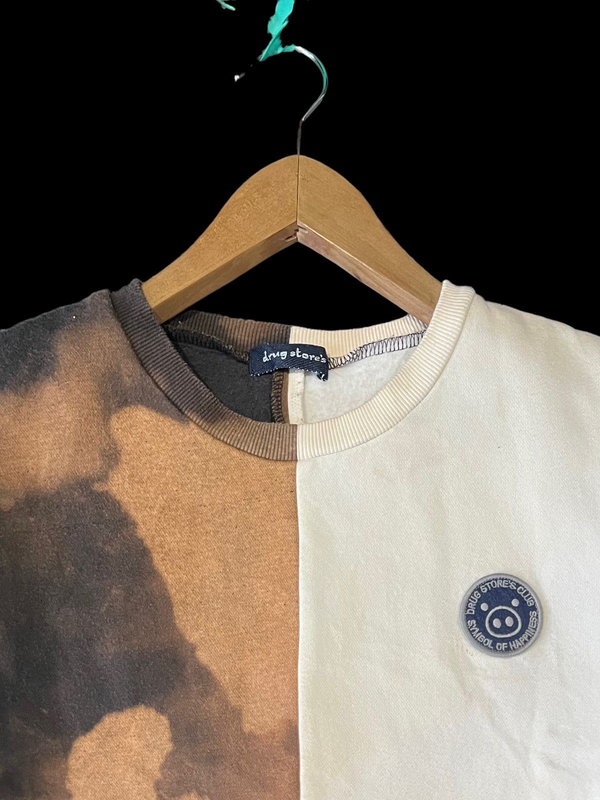 Designer × Vintage DRUG STORE’S TYE DYE SWEATSHIRT BIG EMBROIDERY SPELLOUT Size US M / EU 48-50 / 2 - 4 Thumbnail