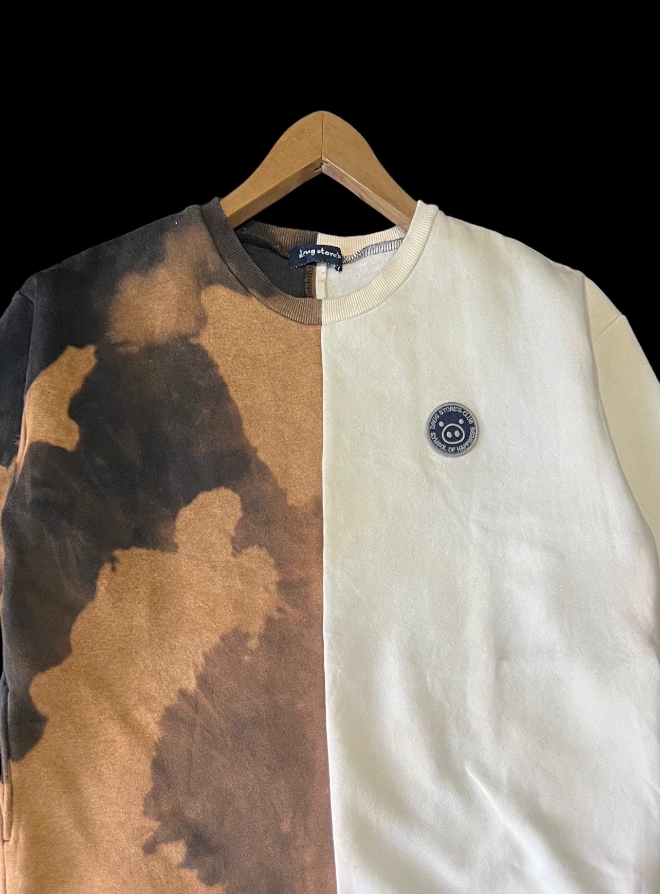 Designer × Vintage DRUG STORE’S TYE DYE SWEATSHIRT BIG EMBROIDERY SPELLOUT Size US M / EU 48-50 / 2 - 5 Thumbnail