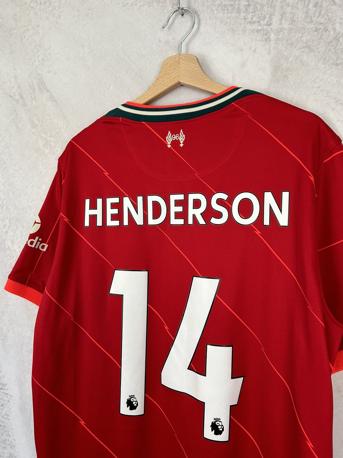 Nike Liverpool FC #14 Henderson Nike Soccer Jersey Football Retro Size US XL / EU 56 / 4 - 5 Thumbnail