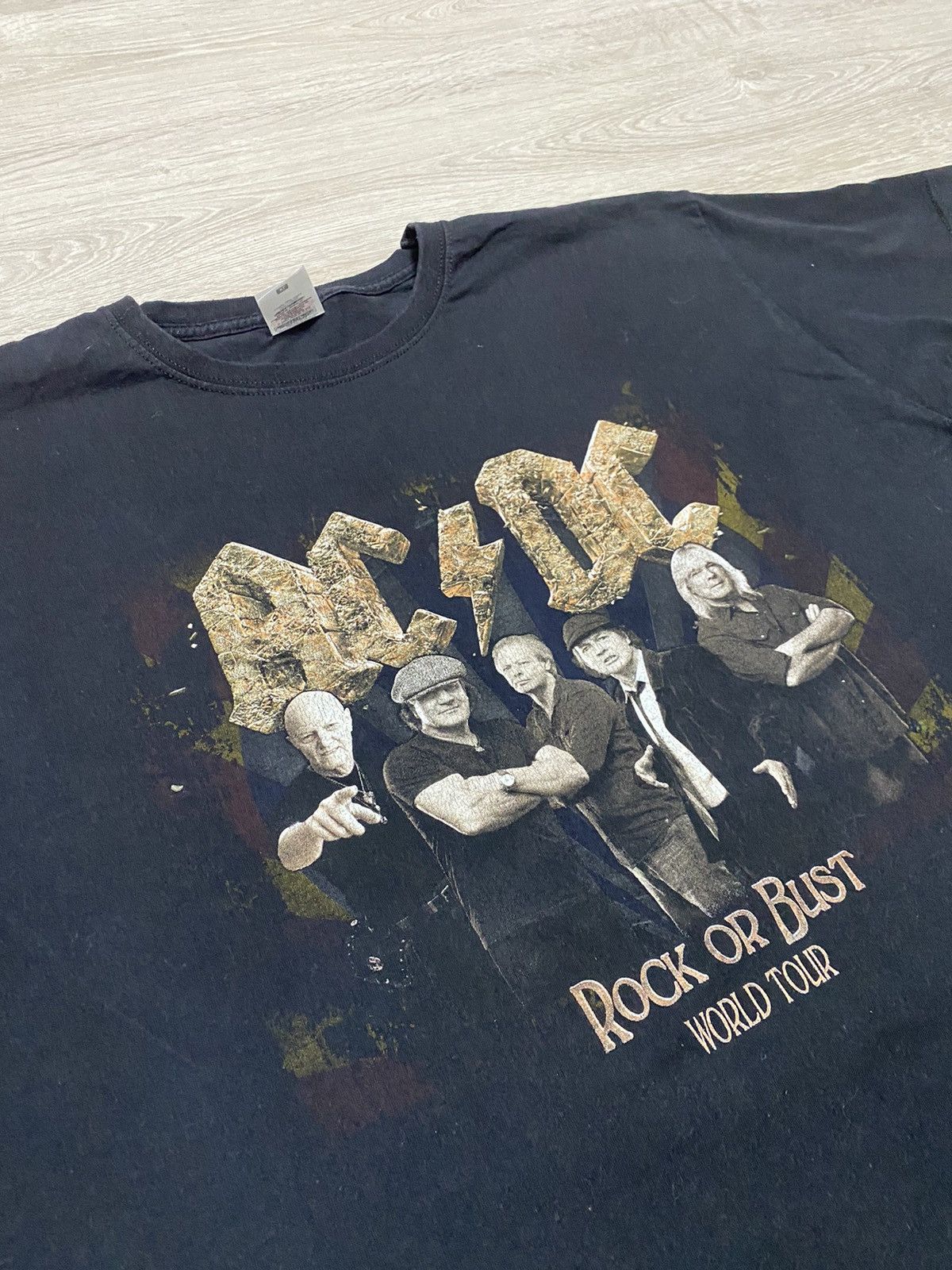 AC/DC AC/DC Rock or Bust World Tour 2015 Tee sz XL Size US XL / EU 56 / 4 - 1 Thumbnail
