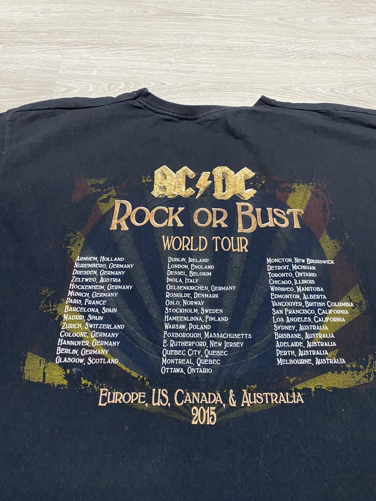 AC/DC AC/DC Rock or Bust World Tour 2015 Tee sz XL Size US XL / EU 56 / 4 - 6 Thumbnail