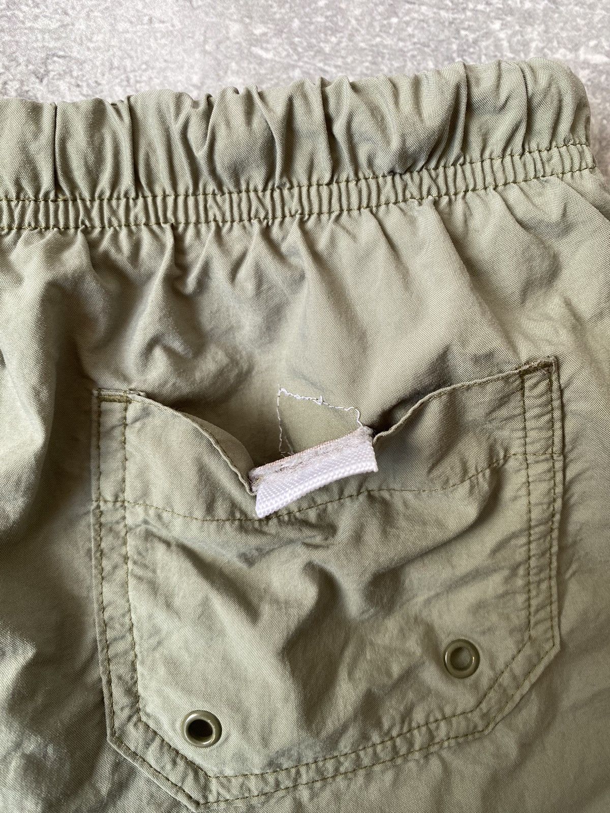 Nike Vintage Nike Nylon Shorts Green Size US 30 / EU 46 - 5 Thumbnail
