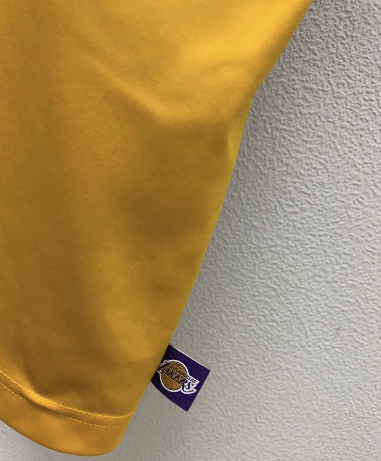 NBA Adidas L.A. LA Lakers nba jersey sleeveless S yellow logo Size US S / EU 44-46 / 1 - 3 Thumbnail