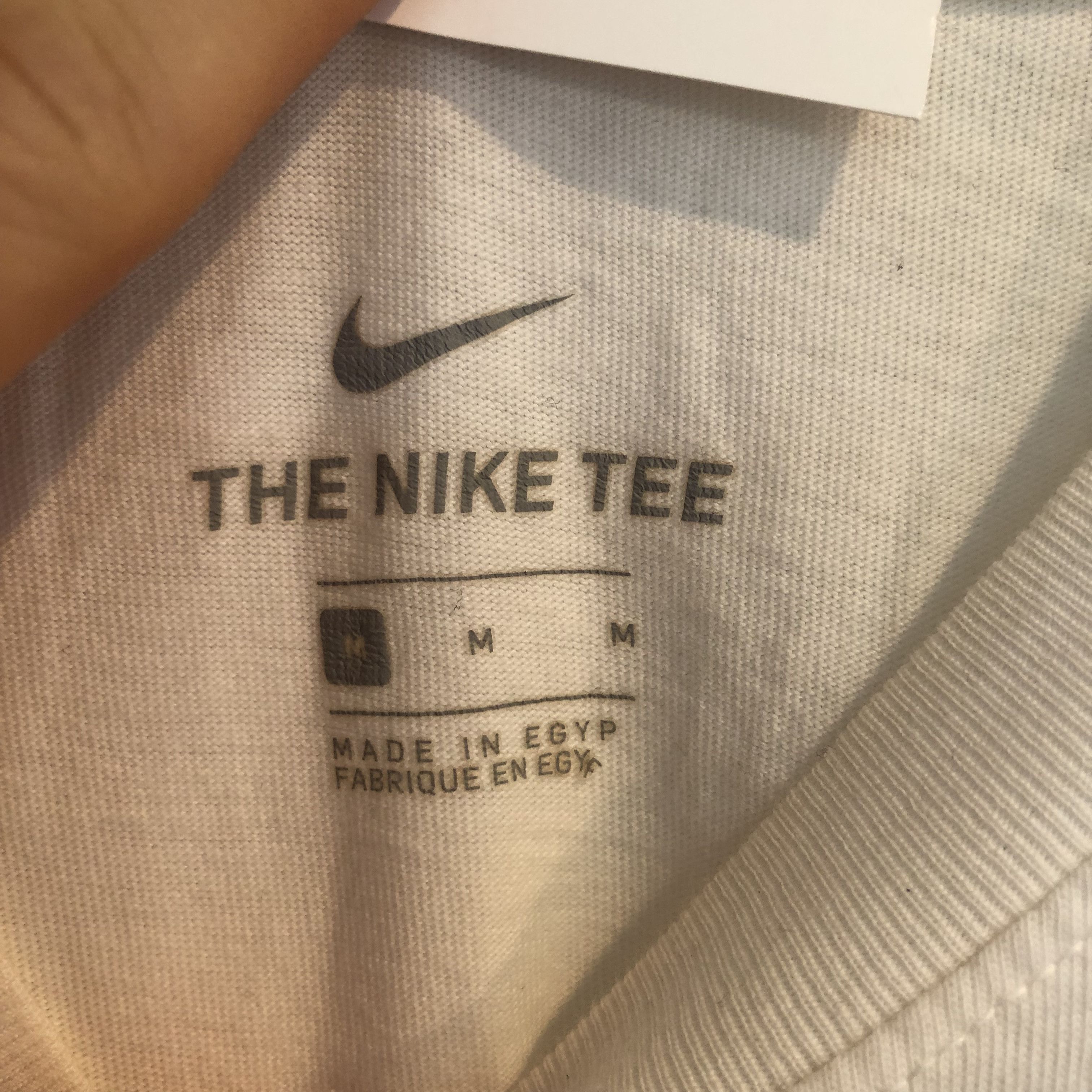 Nike Vintage Nike Embroidered Patches Tee Size US M / EU 48-50 / 2 - 3 Thumbnail