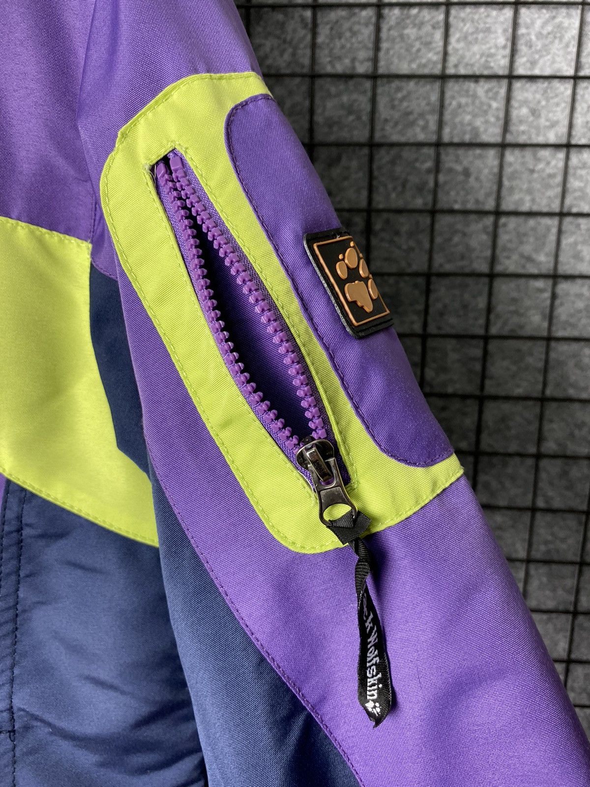Jack Wolfskin Jack Wolfskin Outdoor Vintage Windbreaker Light Jacket SizeM Size M / US 6-8 / IT 42-44 - 5 Thumbnail