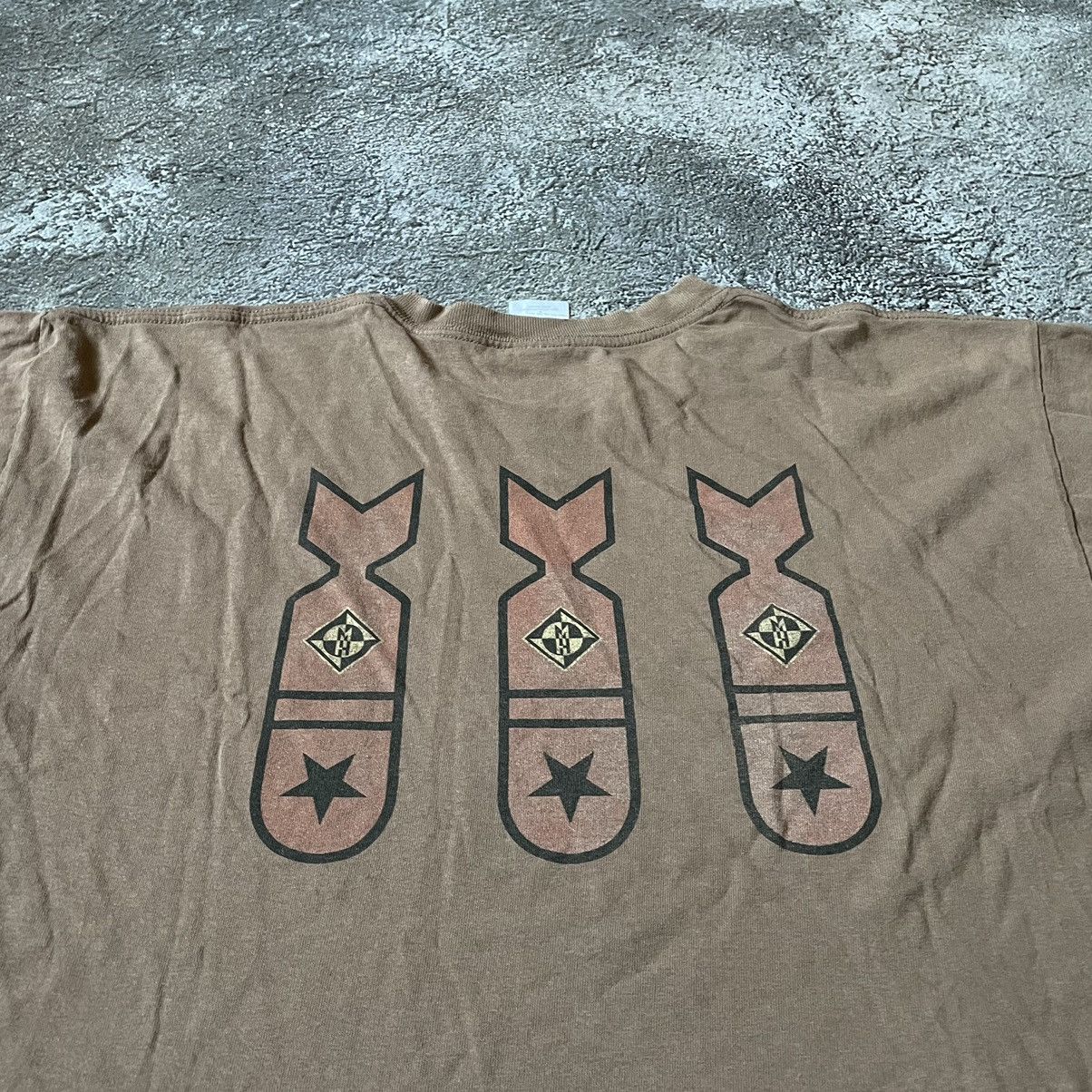 Vintage Vintage Y2K Machine Head Band Tee Sun Faded Grunge Boxy L Size US L / EU 52-54 / 3 - 9 Thumbnail