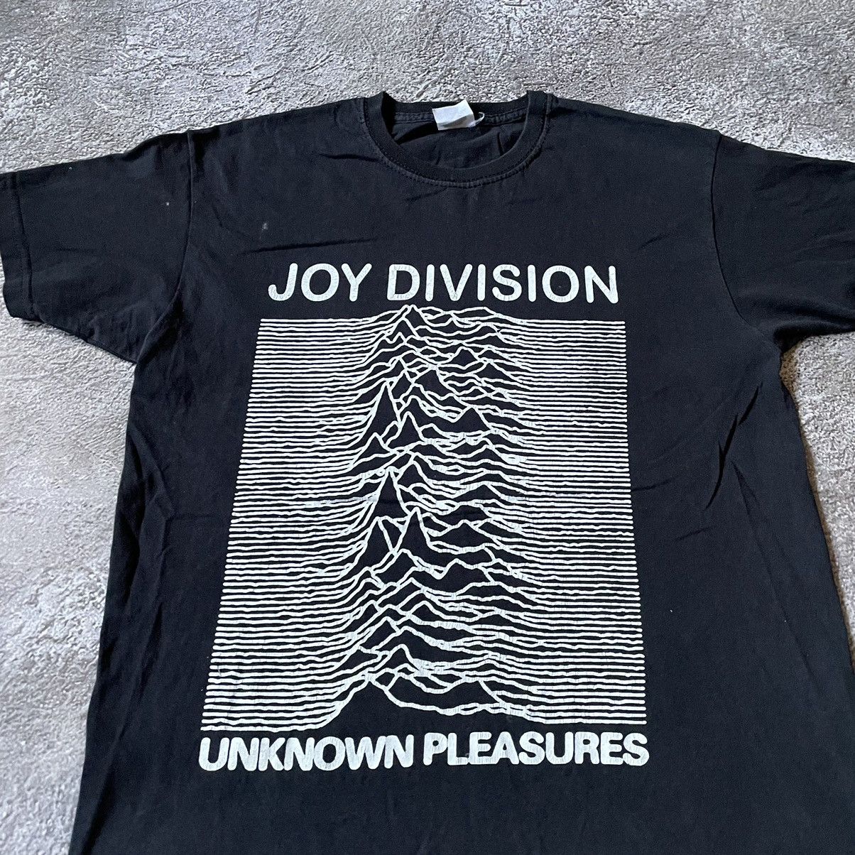 Vintage Vintage Y2K Joy Division Graphic Tee Grunge Band Relaxed S Size US S / EU 44-46 / 1 - 5 Thumbnail