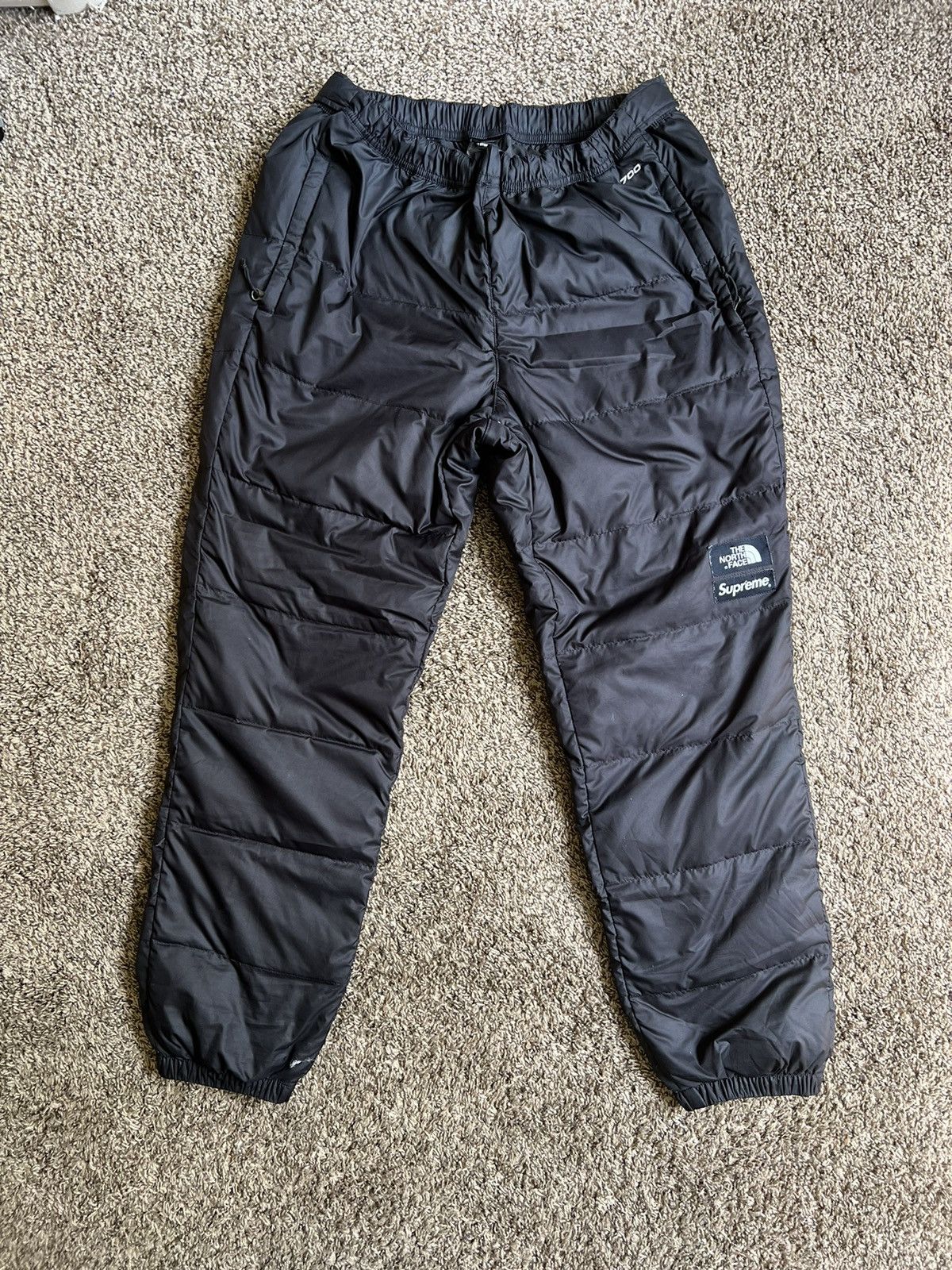 Supreme north face joggers online