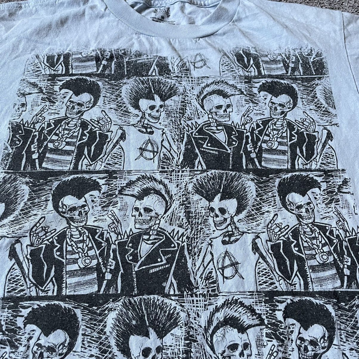 Vintage Vintage Y2K Graphic Tee All Over Print Punk Grunge Baggy M Size US M / EU 48-50 / 2 - 7 Thumbnail