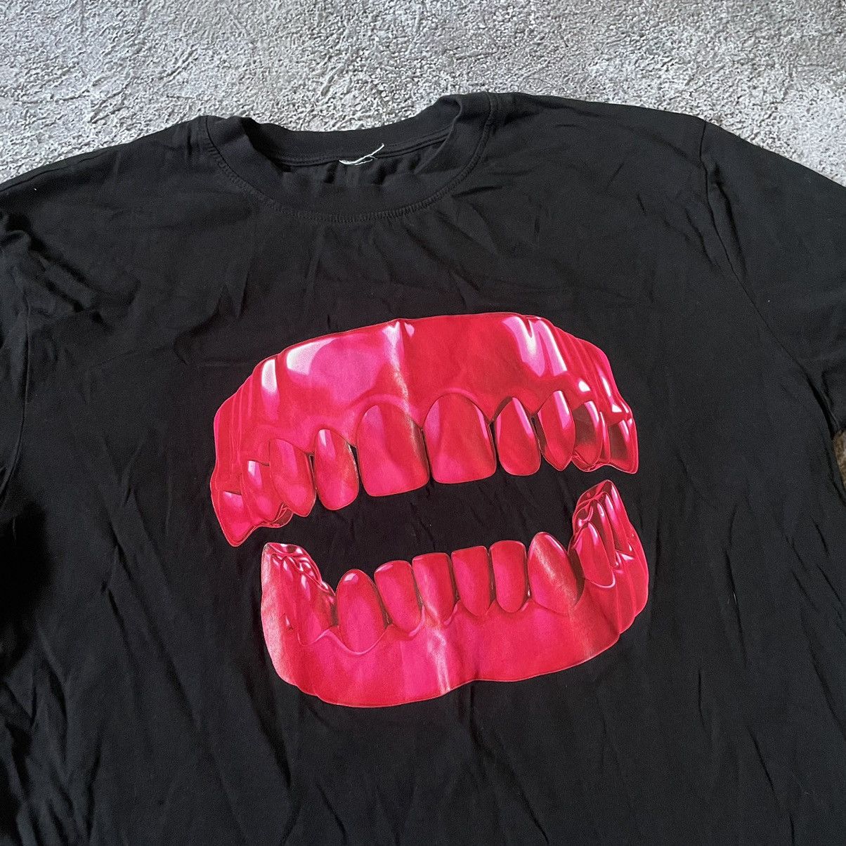 Vintage Vintage Y2K Graphic Tee Teeth Mouth Horror Goth Black Boxy S Size US S / EU 44-46 / 1 - 6 Thumbnail