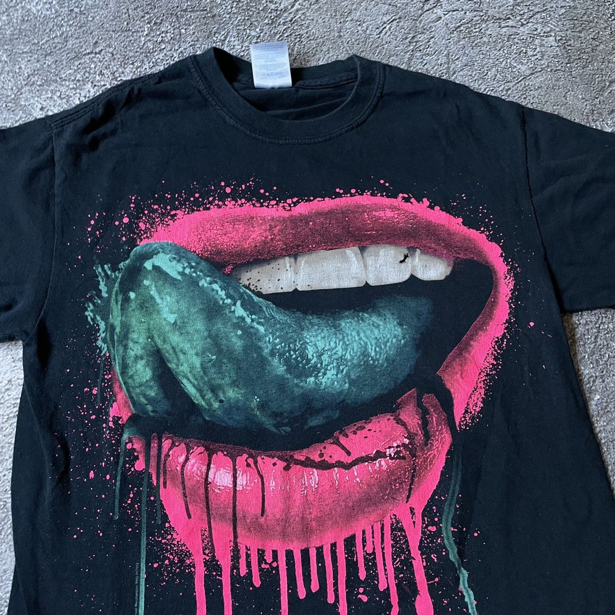 Vintage Y2K Graphic Tee Abstract Lips Horror Streetwear Rave Boxy S Size US S / EU 44-46 / 1 - 1 Thumbnail