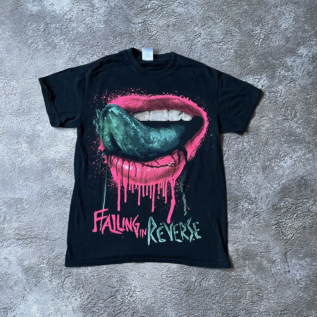 Vintage Y2K Graphic Tee Abstract Lips Horror Streetwear Rave Boxy S Size US S / EU 44-46 / 1 - 3 Thumbnail