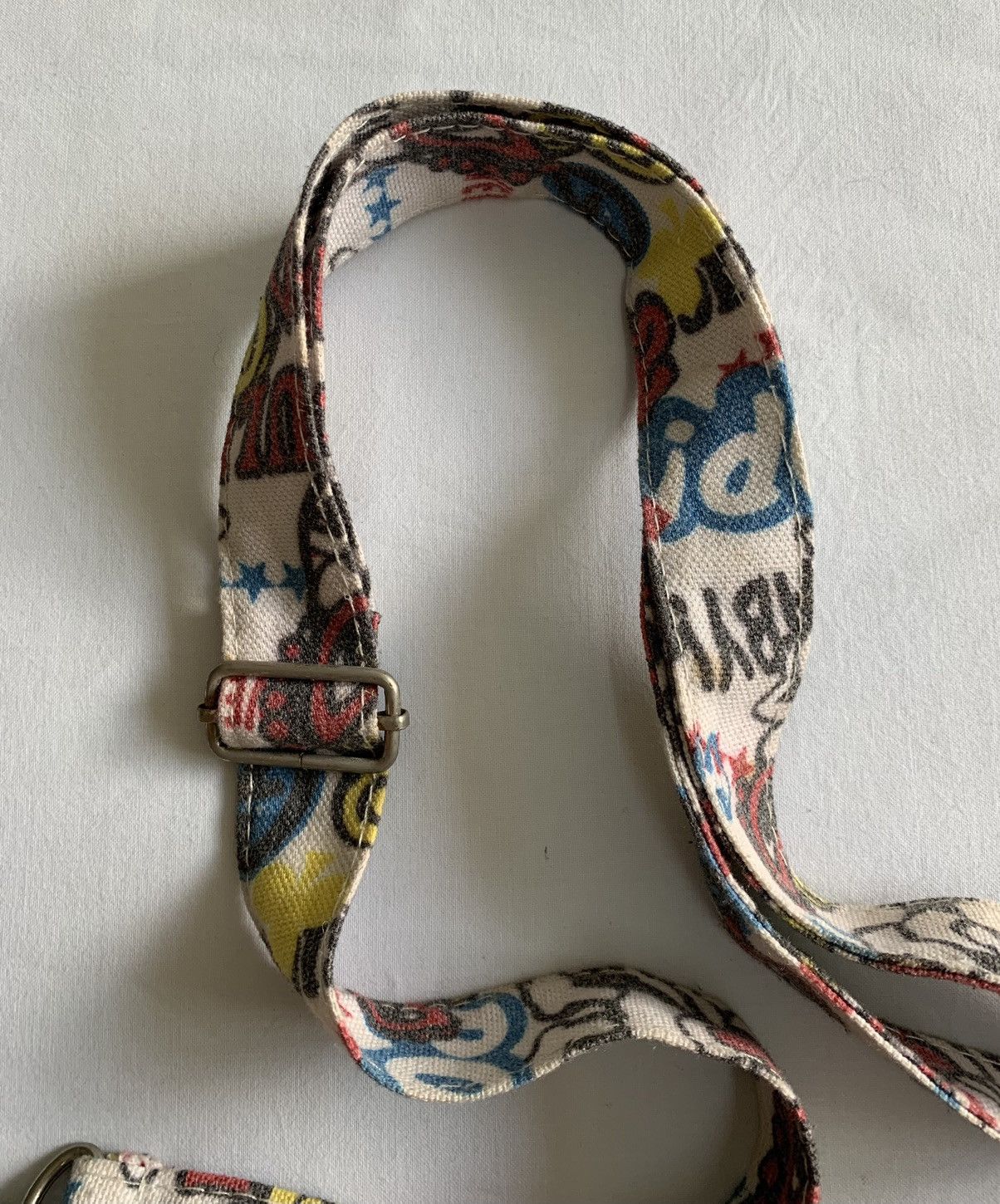 Hysteric Glamour RARE🔥HYSTERIC GLAMOUR OVERPRINT SLING BAG Size ONE SIZE - 4 Thumbnail