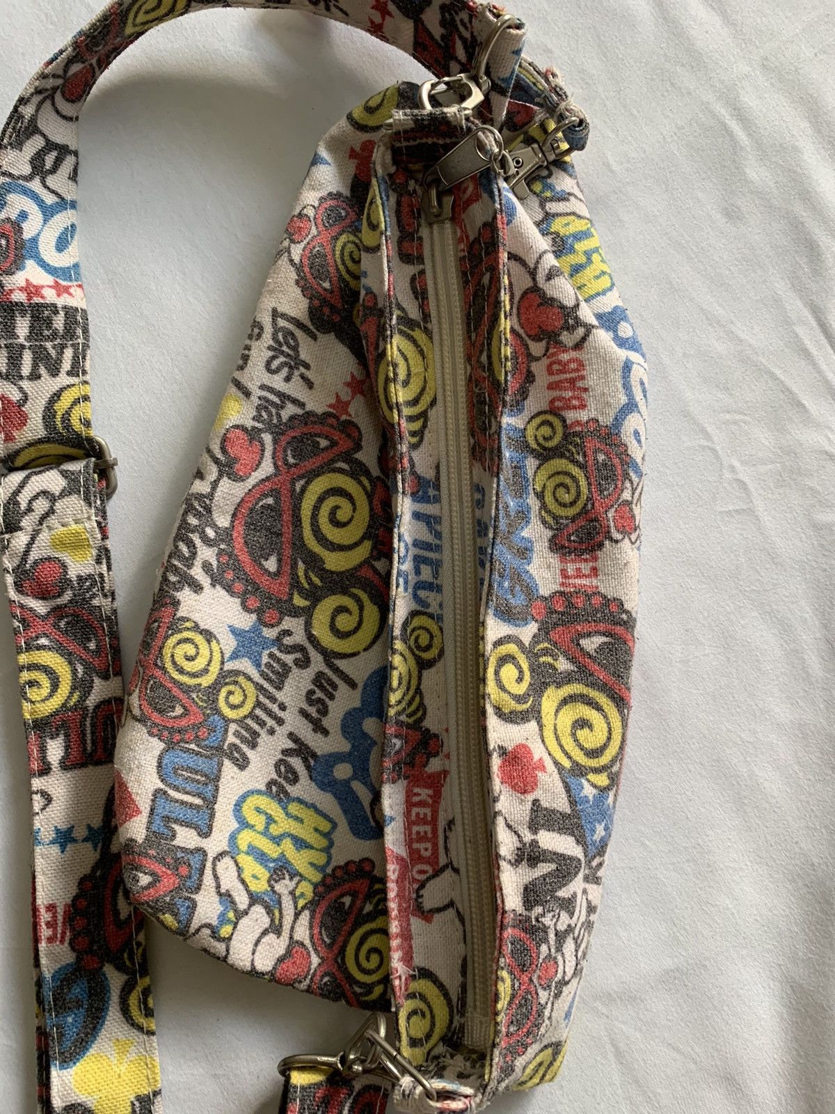 Hysteric Glamour RARE🔥HYSTERIC GLAMOUR OVERPRINT SLING BAG Size ONE SIZE - 7 Thumbnail