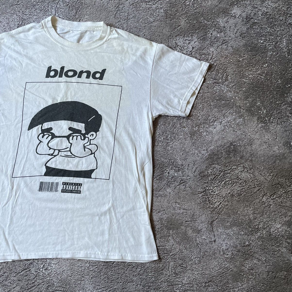 Vintage Vintage Y2K Graphic Tee Blond Cartoon Print Faded White M Size US M / EU 48-50 / 2 - 3 Thumbnail