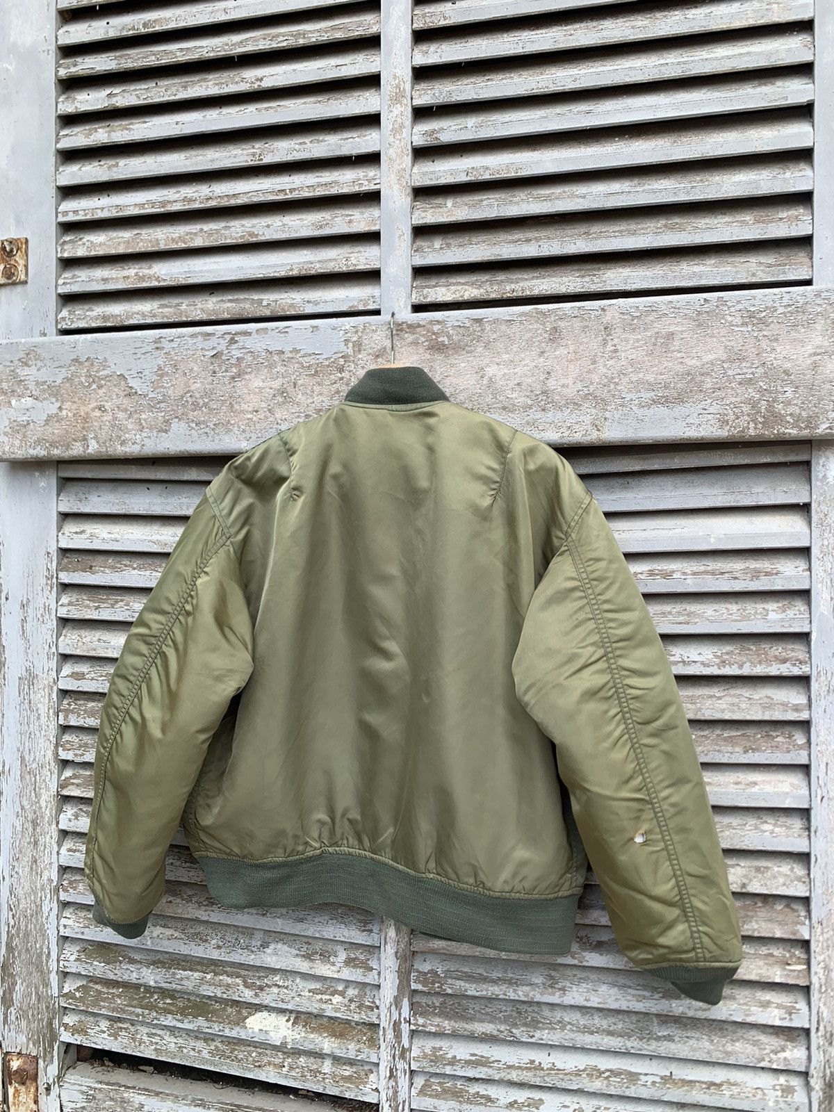 Avirex Vintage THRASHED AVIREX MA-1 Man Intermediate Bomber Jacket Size US M / EU 48-50 / 2 - 8 Thumbnail