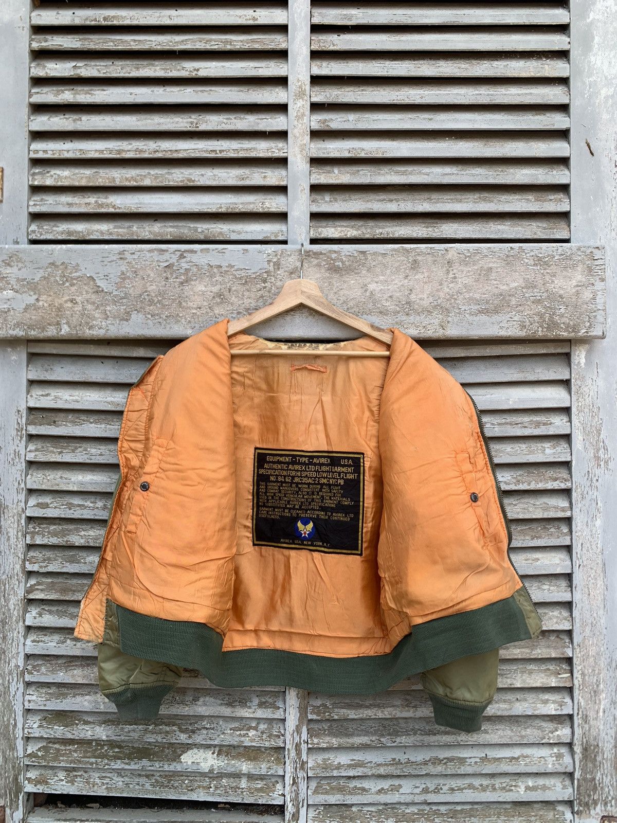 Avirex Vintage THRASHED AVIREX MA-1 Man Intermediate Bomber Jacket Size US M / EU 48-50 / 2 - 7 Thumbnail