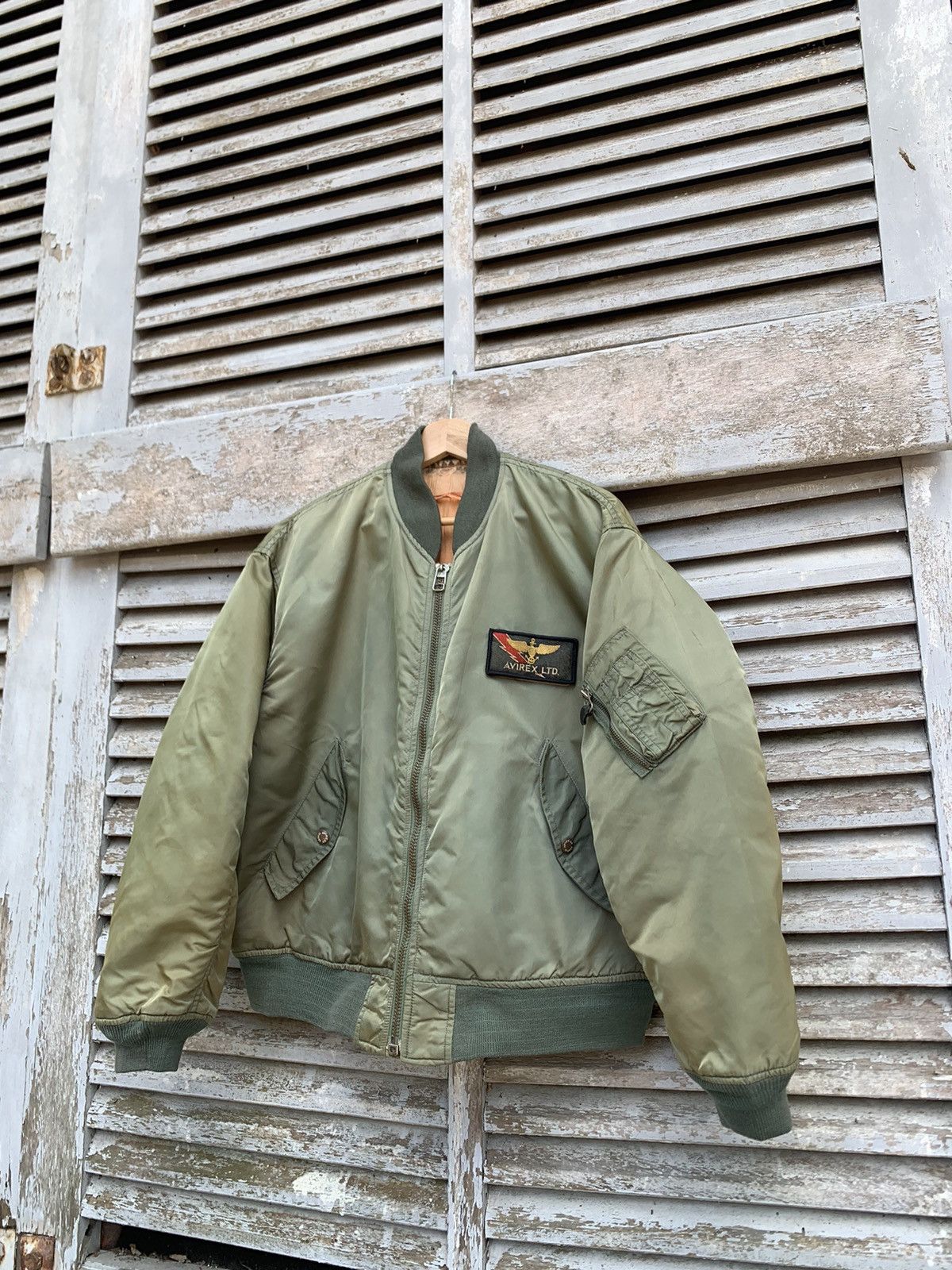 Avirex Vintage THRASHED AVIREX MA-1 Man Intermediate Bomber Jacket Size US M / EU 48-50 / 2 - 5 Thumbnail