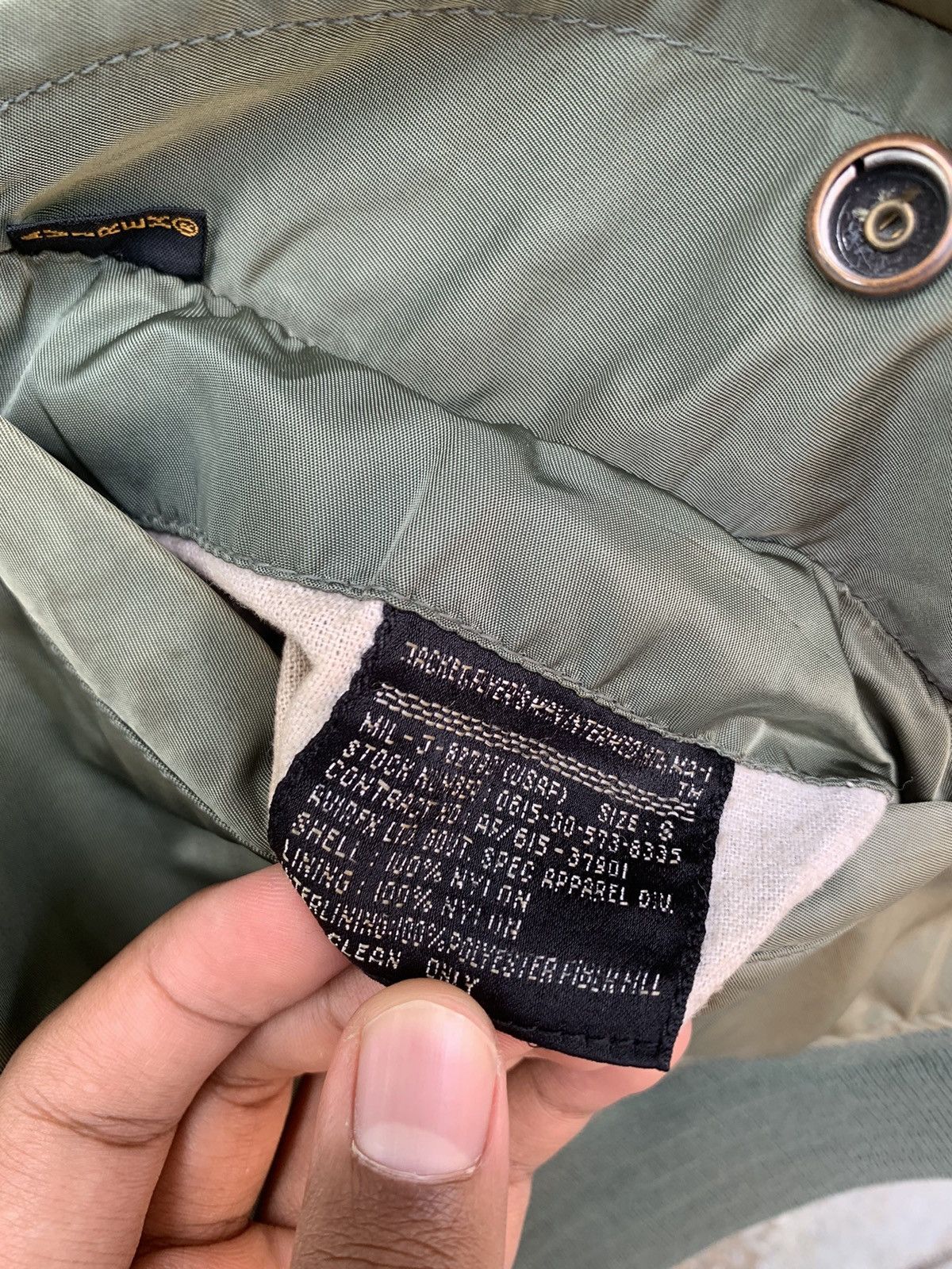 Avirex Vintage THRASHED AVIREX MA-1 Man Intermediate Bomber Jacket Size US M / EU 48-50 / 2 - 11 Thumbnail
