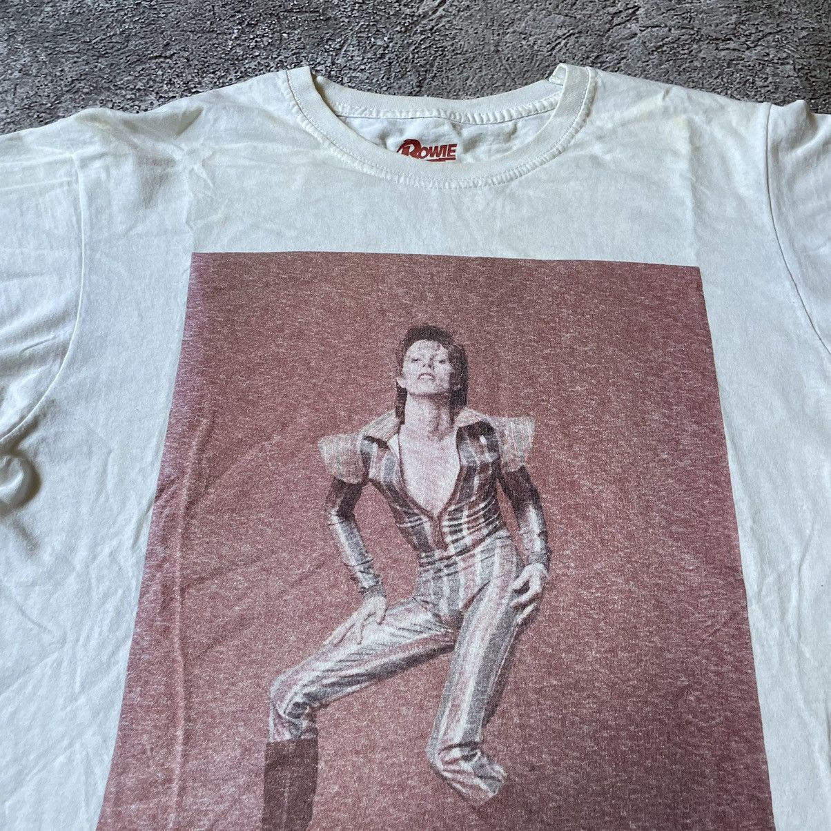 Vintage Vintage Y2K Sun Faded Graphic Tee Abstract Portrait Cream L Size US L / EU 52-54 / 3 - 5 Thumbnail