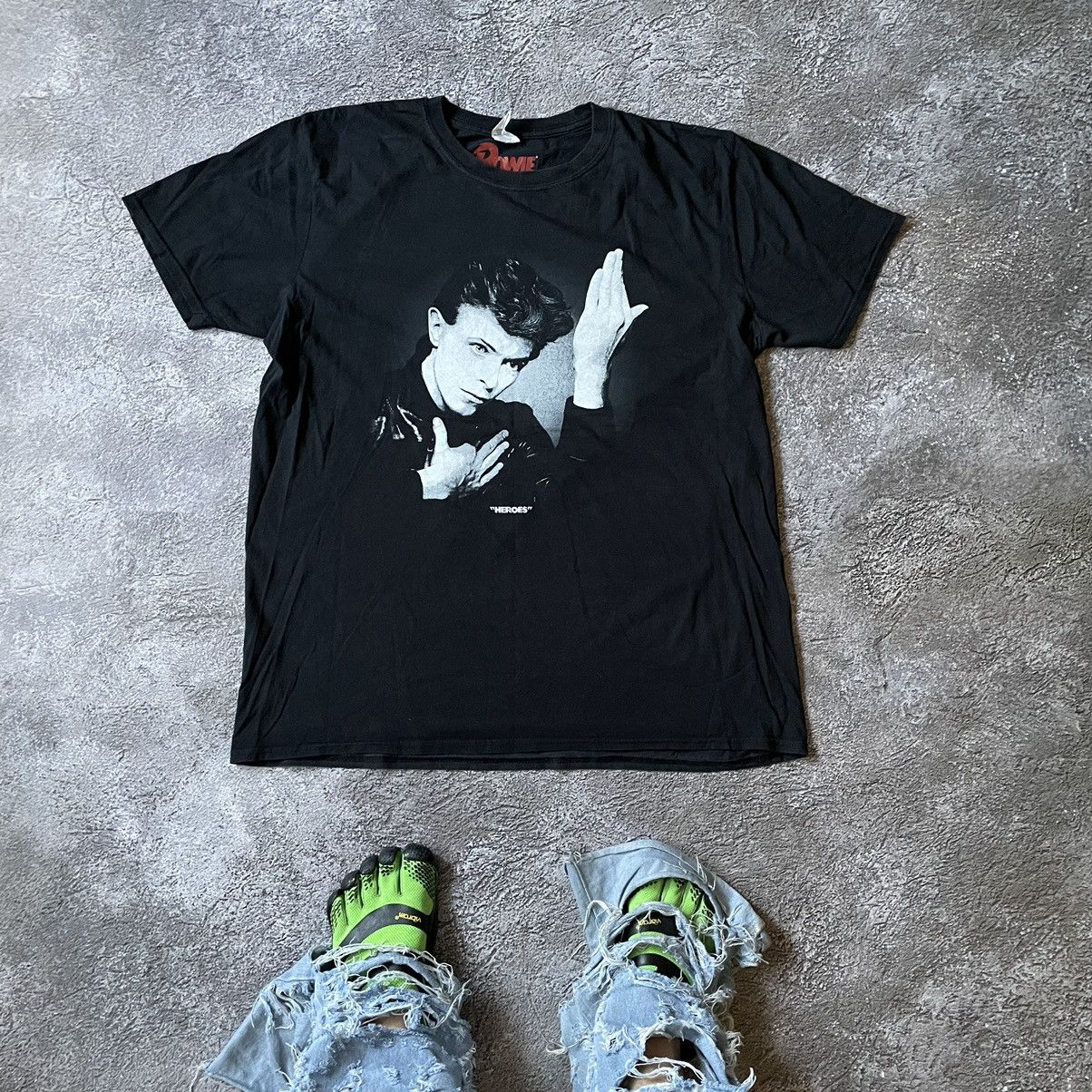 Vintage Vintage Y2K Graphic Tee Bowie Face Abstract Grunge Slim XL Size US XL / EU 56 / 4 - 1 Thumbnail