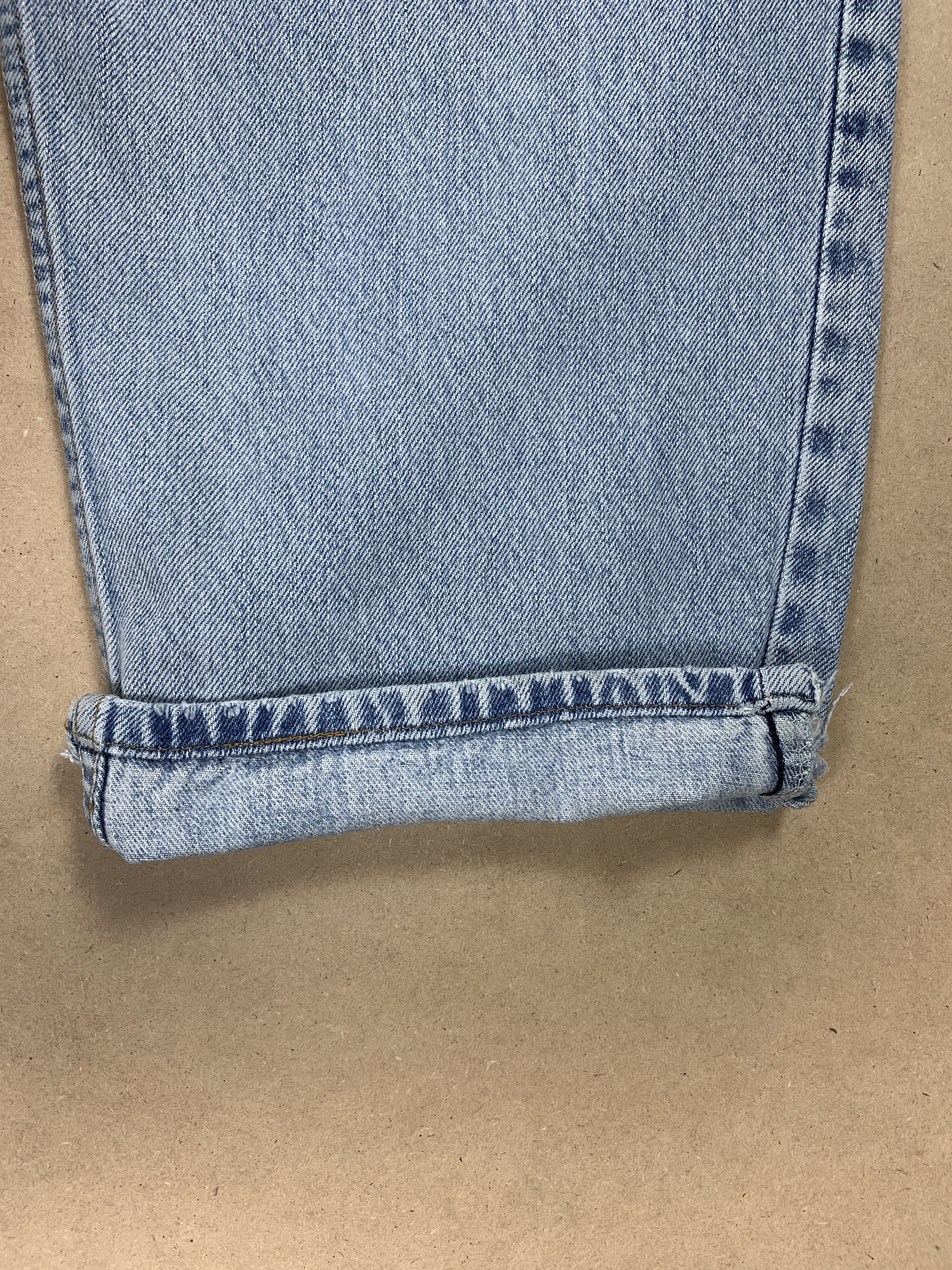 Levi's Vintage LEVI'S 560 Straight Cut Light Wash Jeans Size US 36 / EU 52 - 4 Thumbnail
