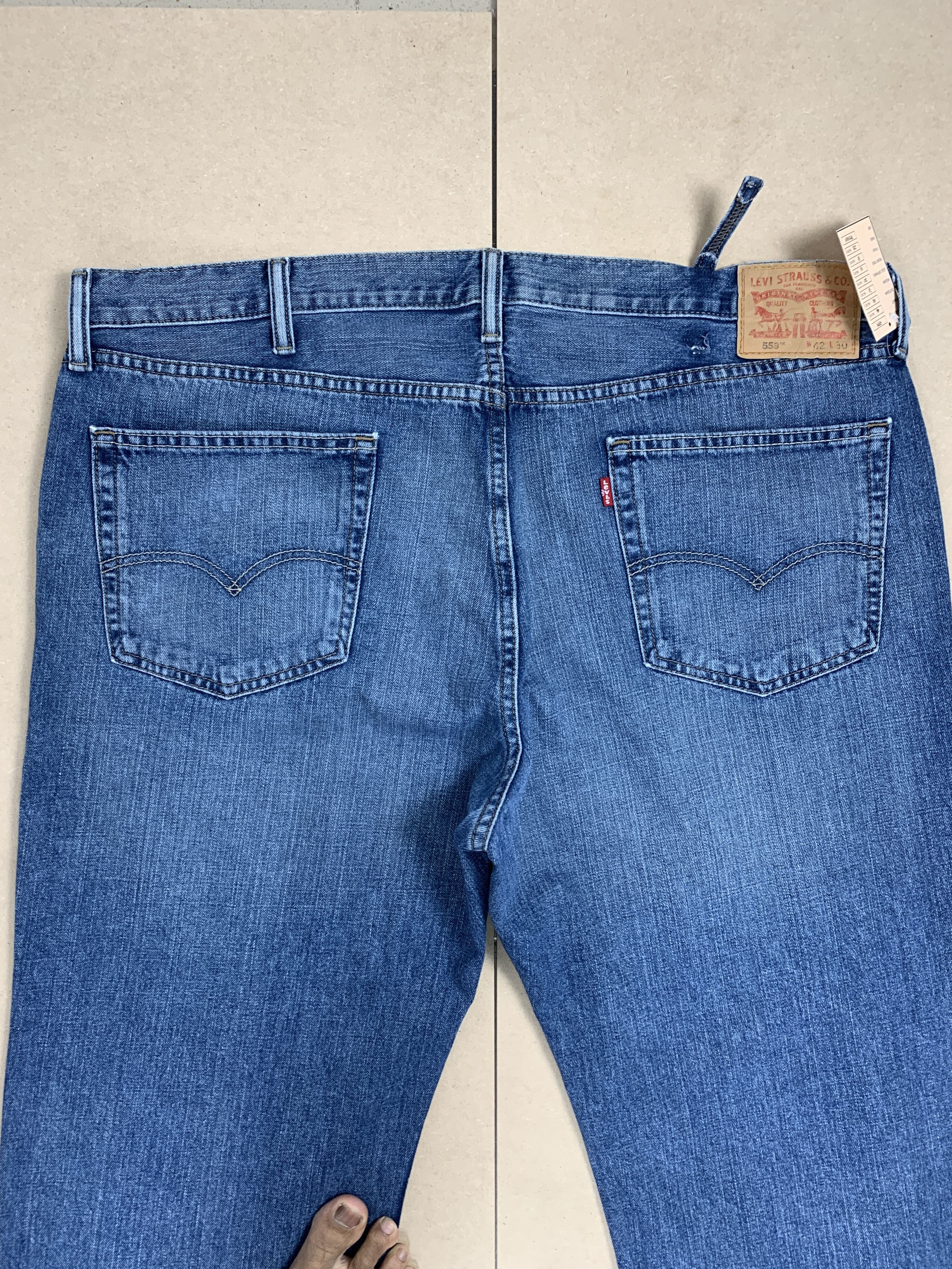 Levi's × Vintage Vintage LEVI'S 559 Straight Cut Faded Blue Jeans Size US 44 / EU 60 - 6 Thumbnail