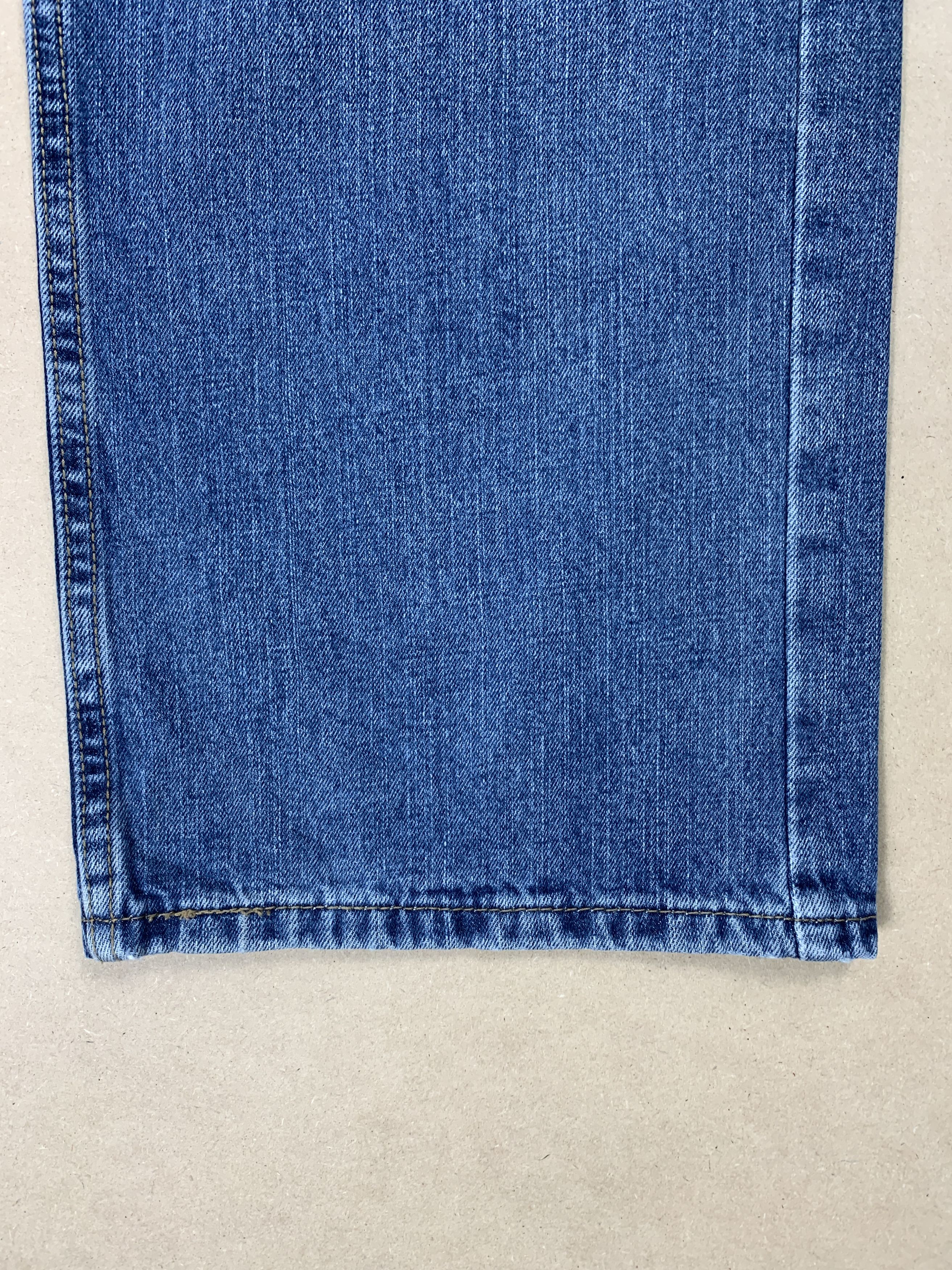 Levi's × Vintage Vintage LEVI'S 559 Straight Cut Faded Blue Jeans Size US 44 / EU 60 - 3 Thumbnail