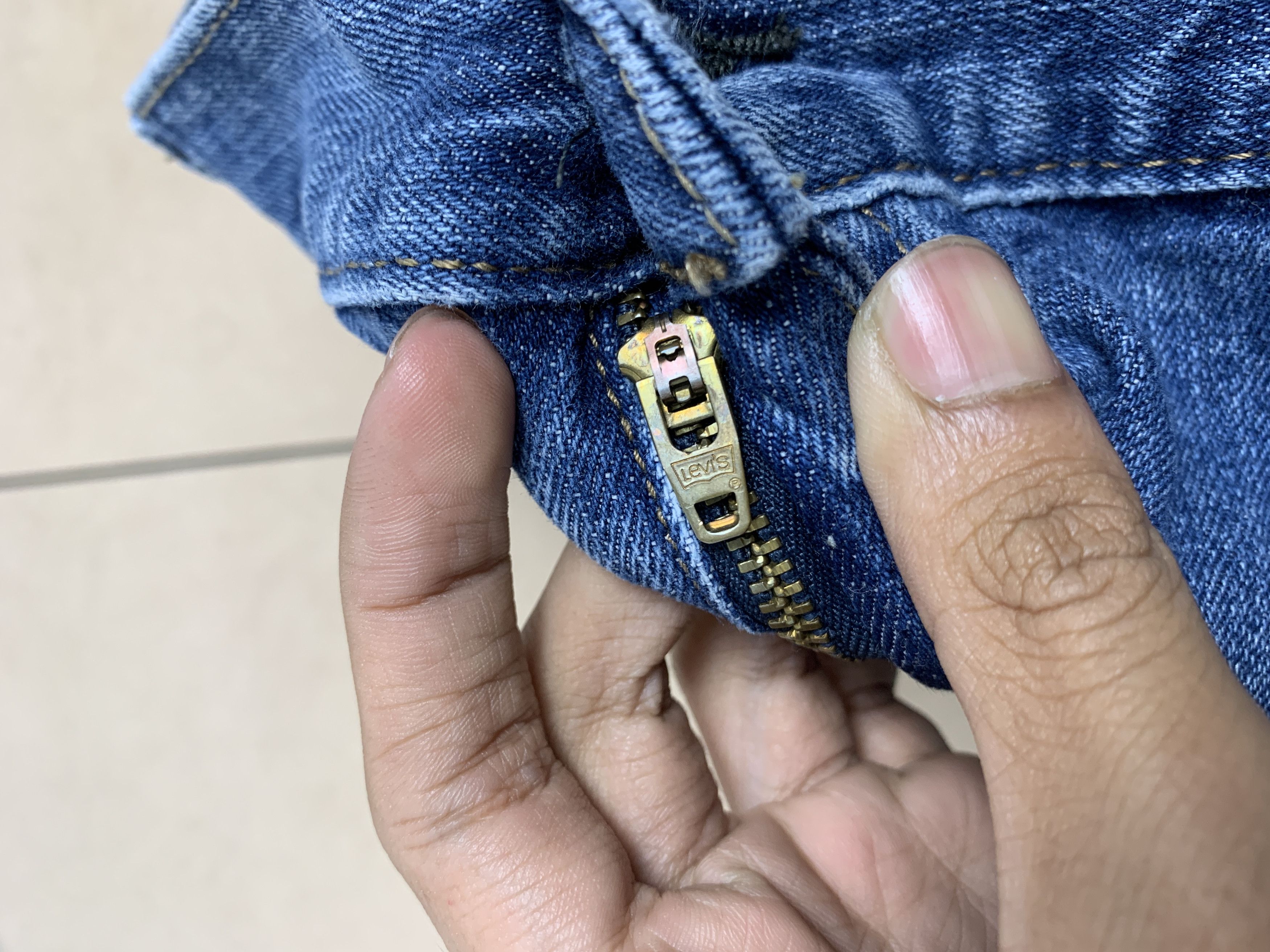 Levi's × Vintage Vintage LEVI'S 559 Straight Cut Faded Blue Jeans Size US 44 / EU 60 - 20 Thumbnail
