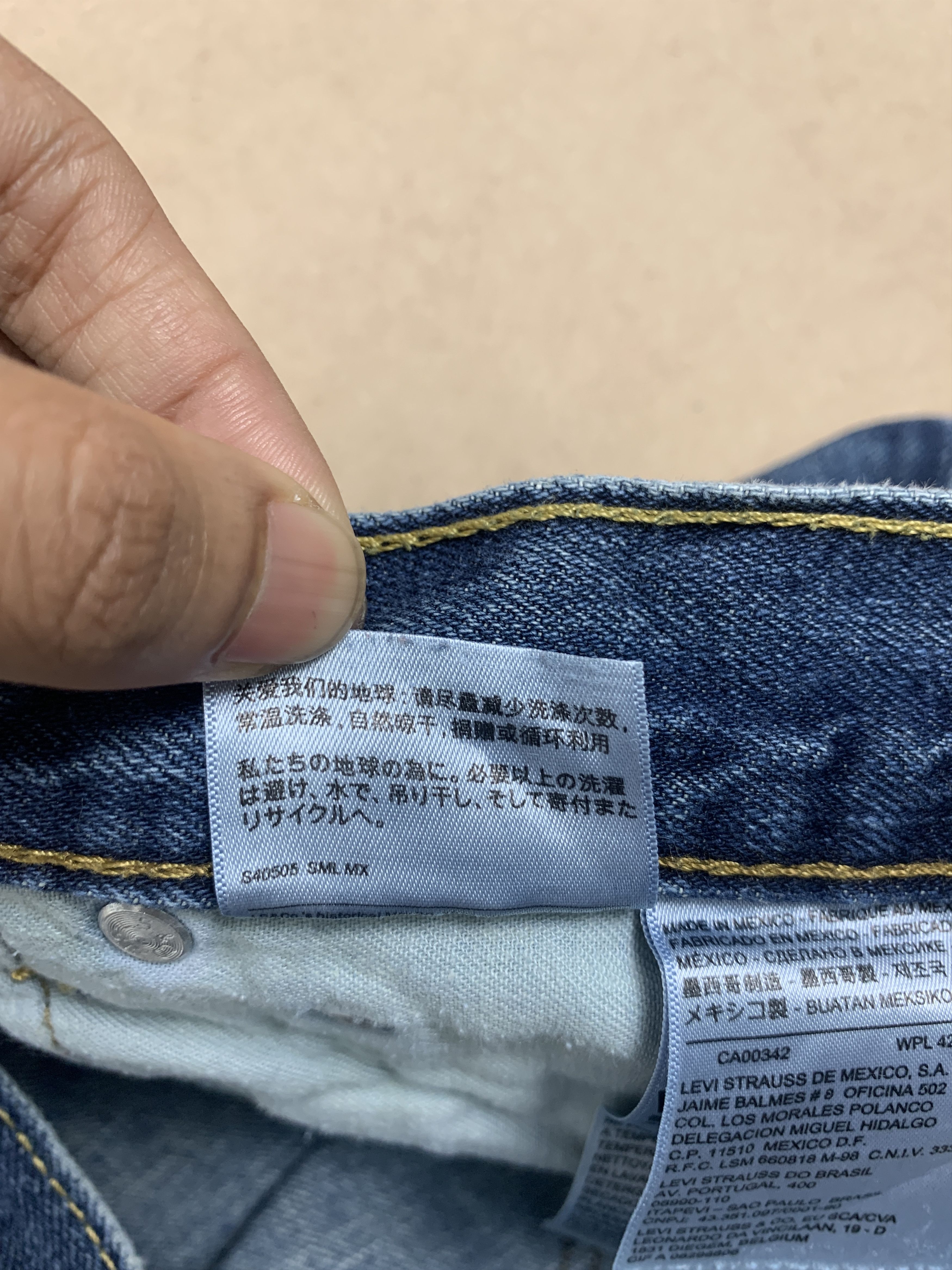 Levi's Vintage LEVI'S 569 Straight Cut Faded Medium Blue Jeans Size US 36 / EU 52 - 12 Thumbnail