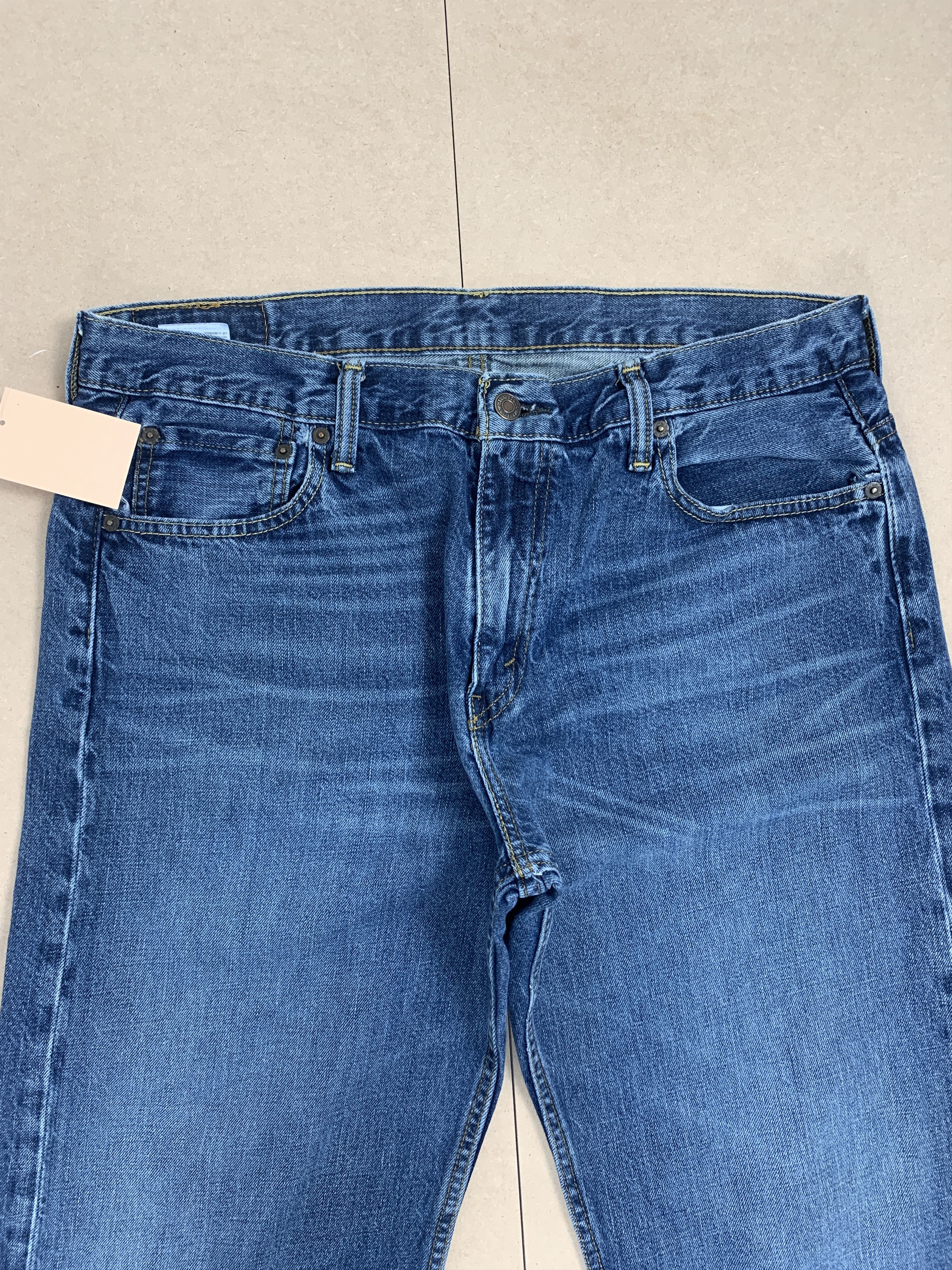 Levi's Vintage LEVI'S 569 Straight Cut Faded Medium Blue Jeans Size US 36 / EU 52 - 2 Thumbnail
