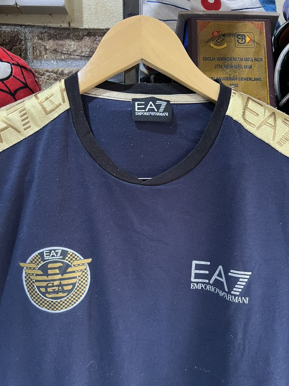 Emporio Armani 🔥Emporio Armani No 7 Gold Sidestripe Size US M / EU 48-50 / 2 - 7 Thumbnail