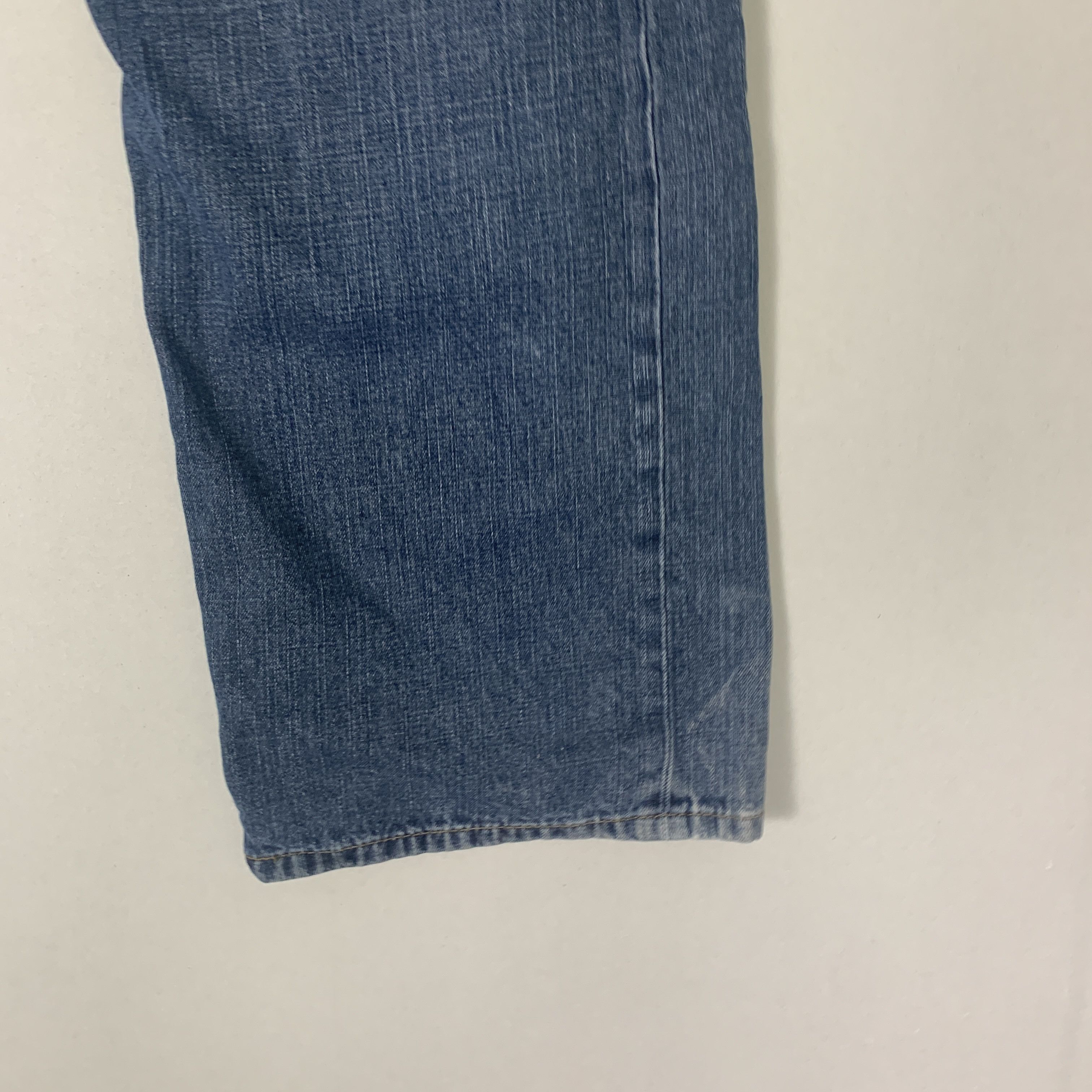 Levi's × Vintage Vintage LEVI'S 569 Faded Mid Wash Jeans Size US 40 / EU 56 - 4 Thumbnail