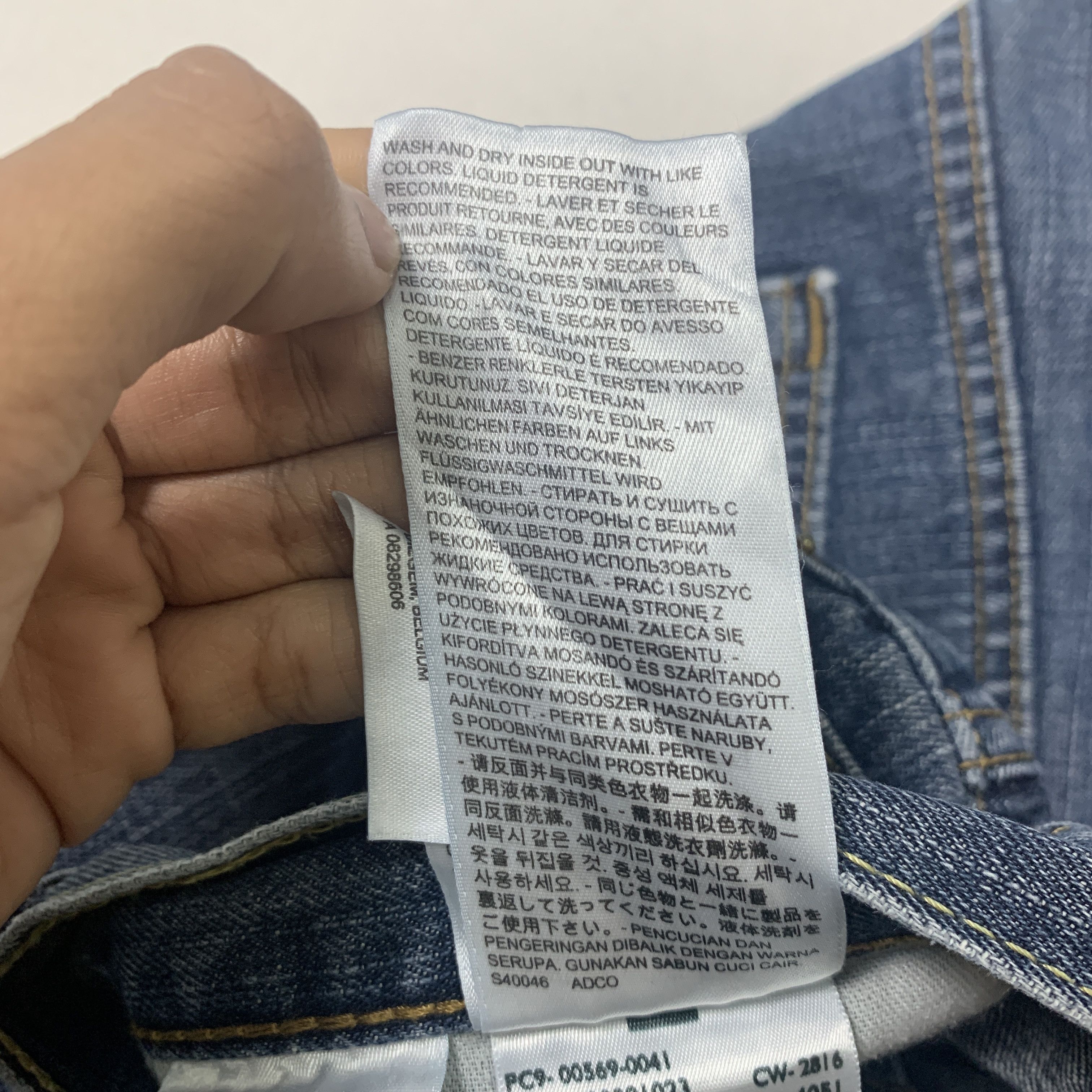 Levi's × Vintage Vintage LEVI'S 569 Faded Mid Wash Jeans Size US 40 / EU 56 - 12 Thumbnail