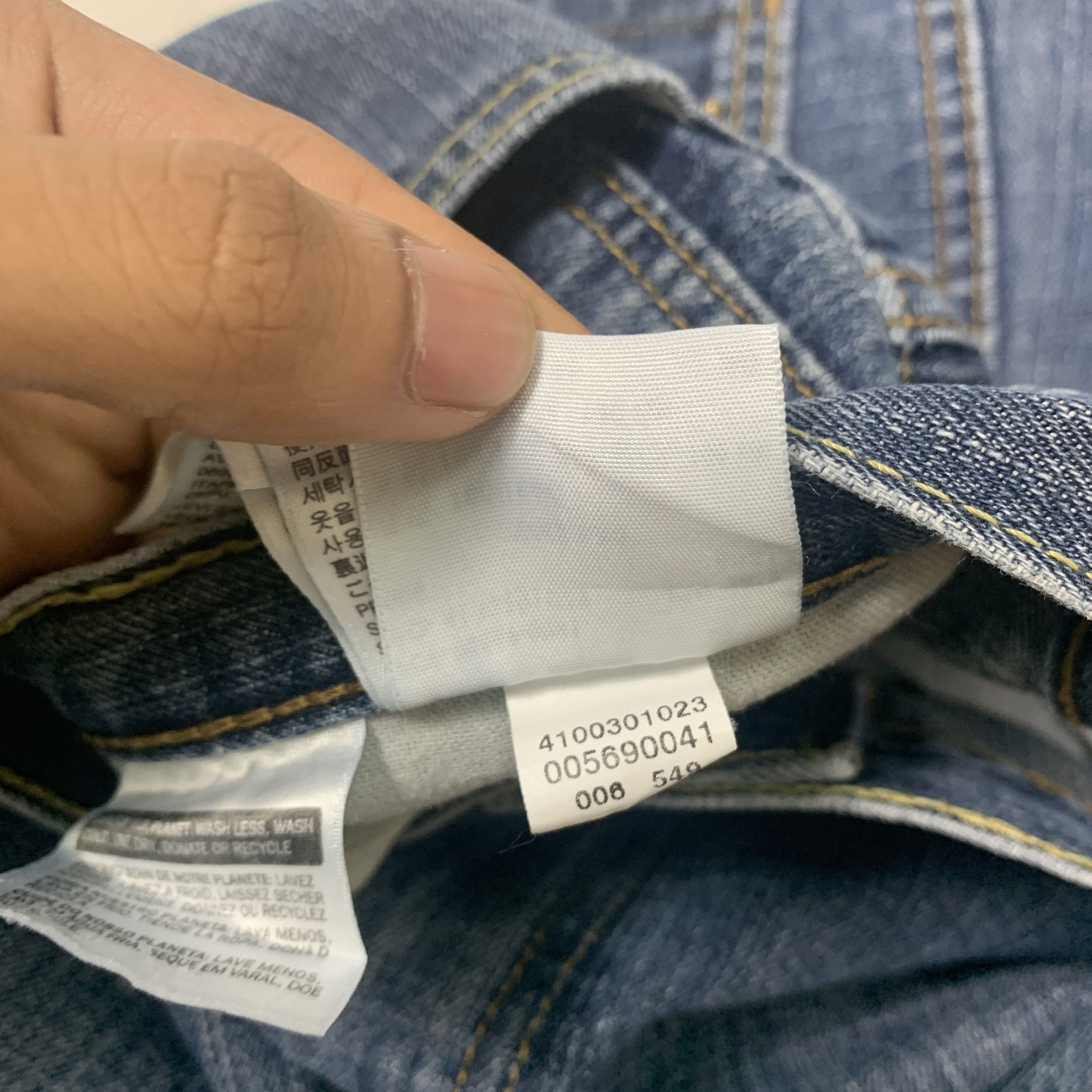 Levi's × Vintage Vintage LEVI'S 569 Faded Mid Wash Jeans Size US 40 / EU 56 - 14 Thumbnail