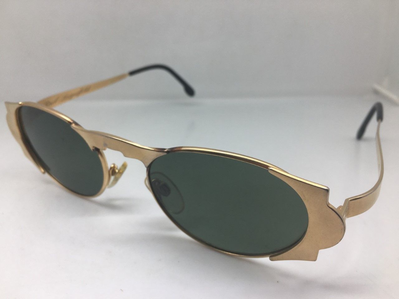 Karl Lagerfeld '93 MOD KARL LAGERFELD AVANT GARDE MATTE GOLD SUNGLASSES Size ONE SIZE - 8 Thumbnail