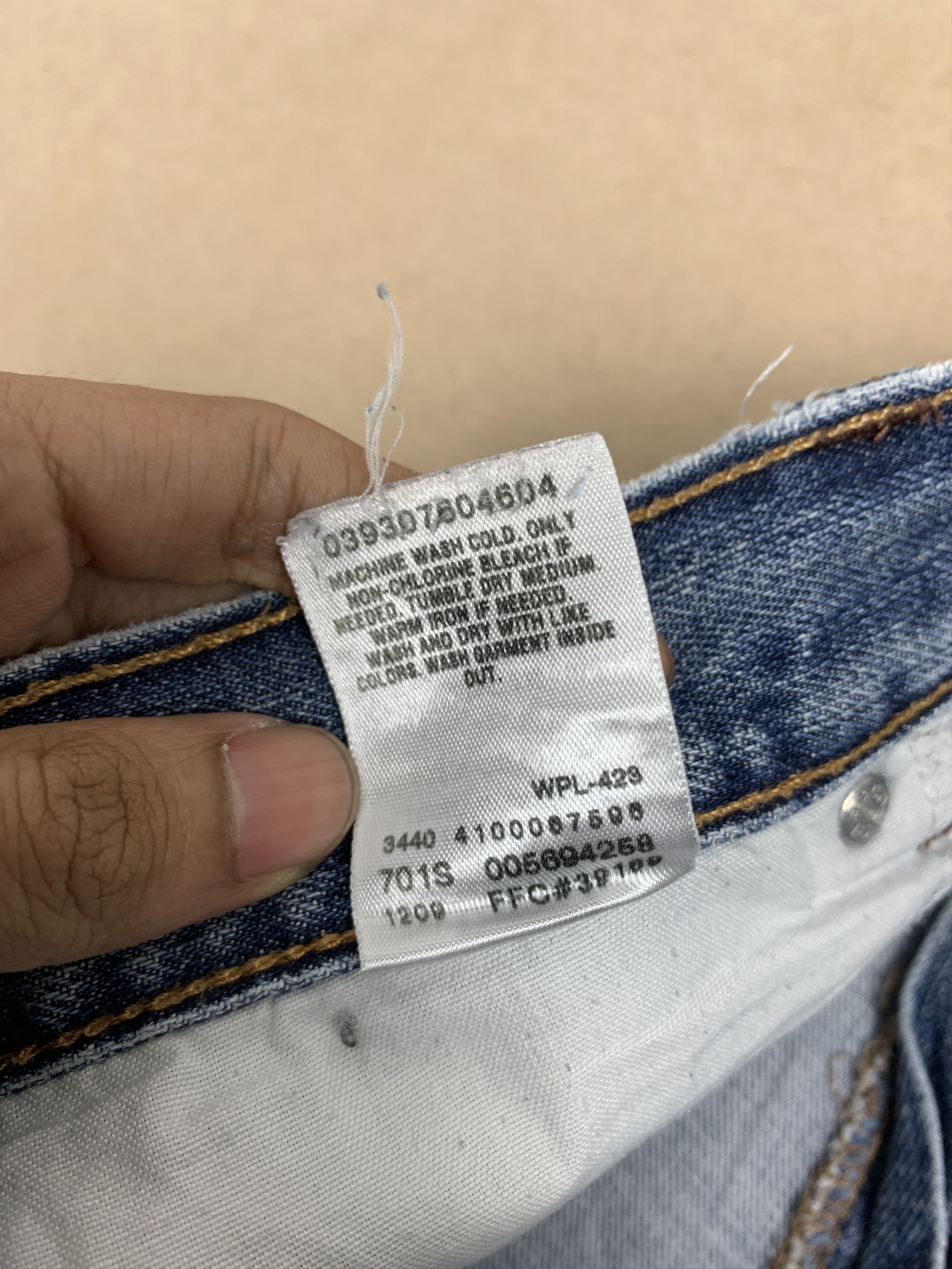 Levi's Vintage LEVI'S 569 Straight Cut Faded Mid Wash Jeans Size US 36 / EU 52 - 11 Thumbnail