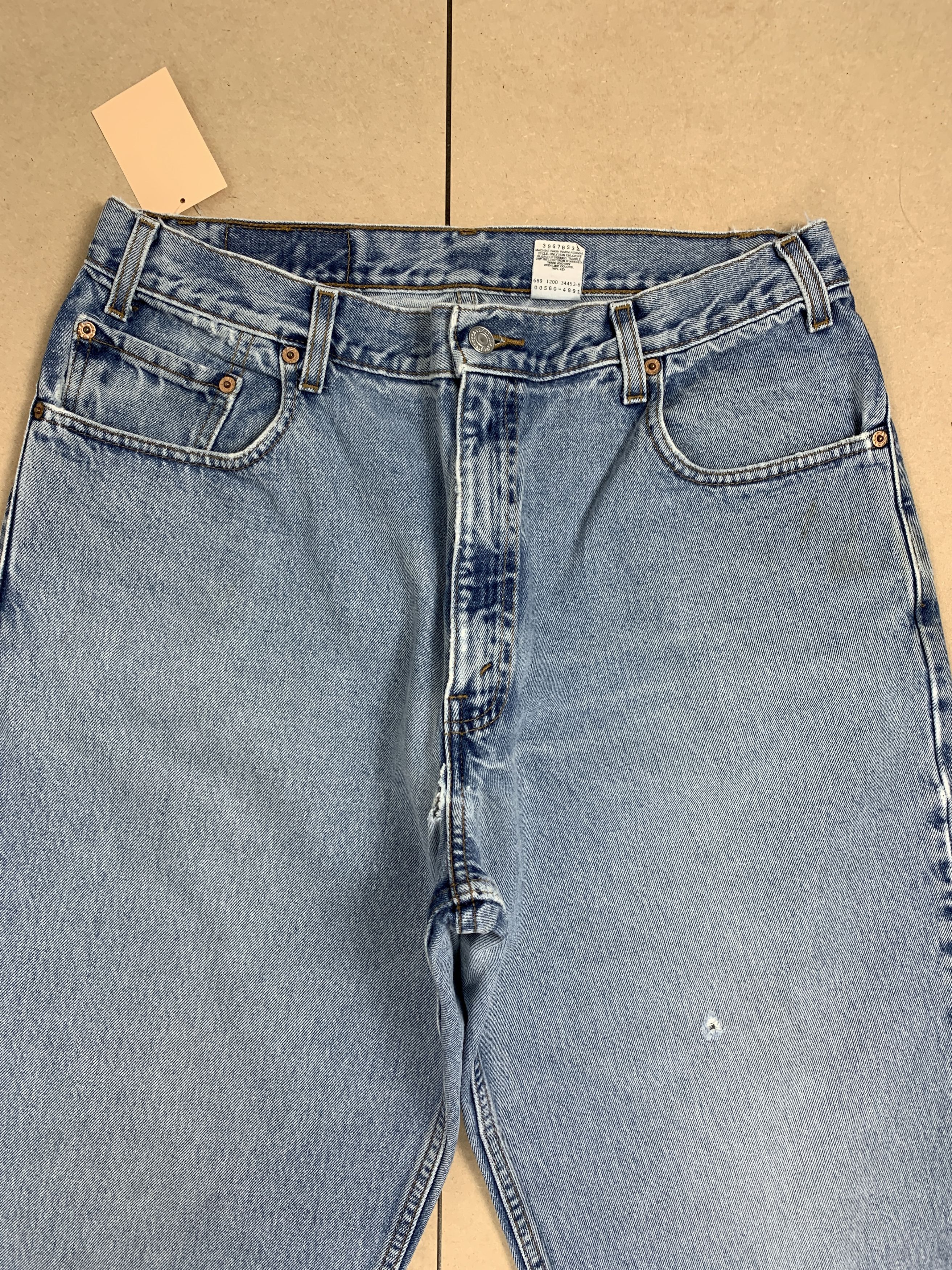 Levi's Vintage LEVI'S 560 Straight Cut Faded Jeans P0382 Size US 35 - 2 Thumbnail