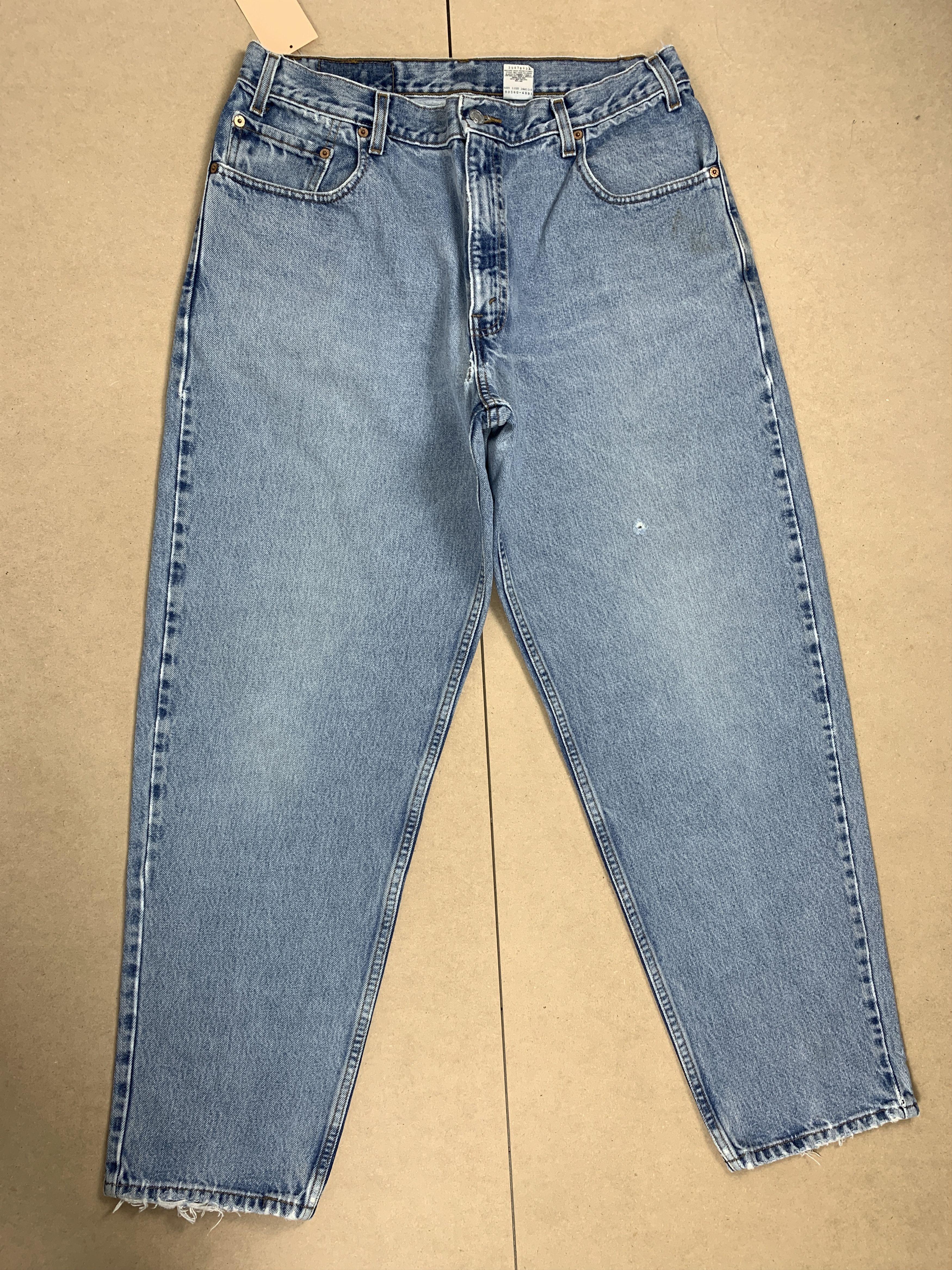 Vintage LEVI'S 560 Straight Cut Faded Jeans P0382