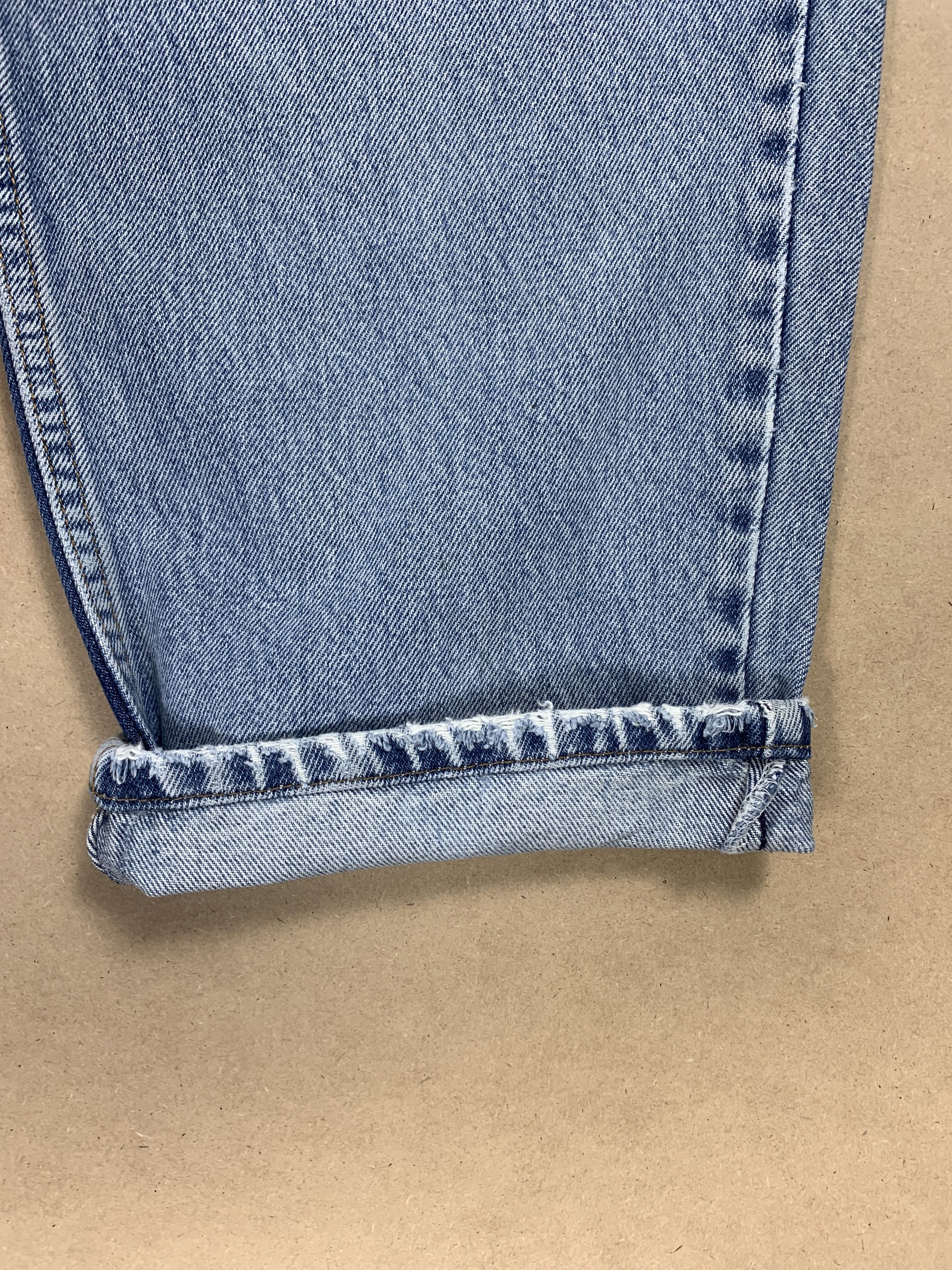 Levi's Vintage LEVI'S 560 Straight Cut Faded Jeans P0382 Size US 35 - 4 Thumbnail