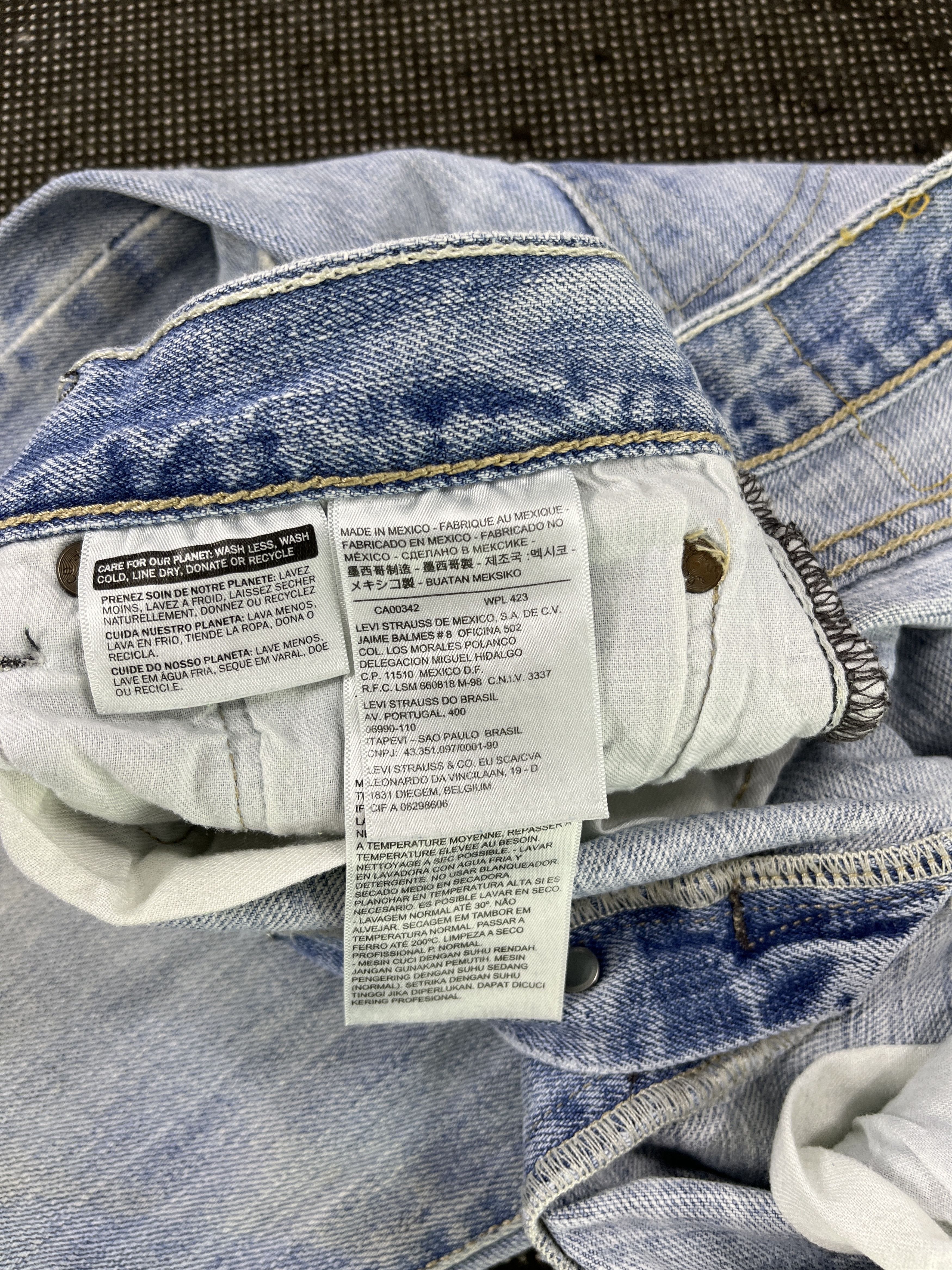 Levi's Vintage Levis 501 Light Wash Jeans - J277 Size US 34 / EU 50 - 12 Thumbnail