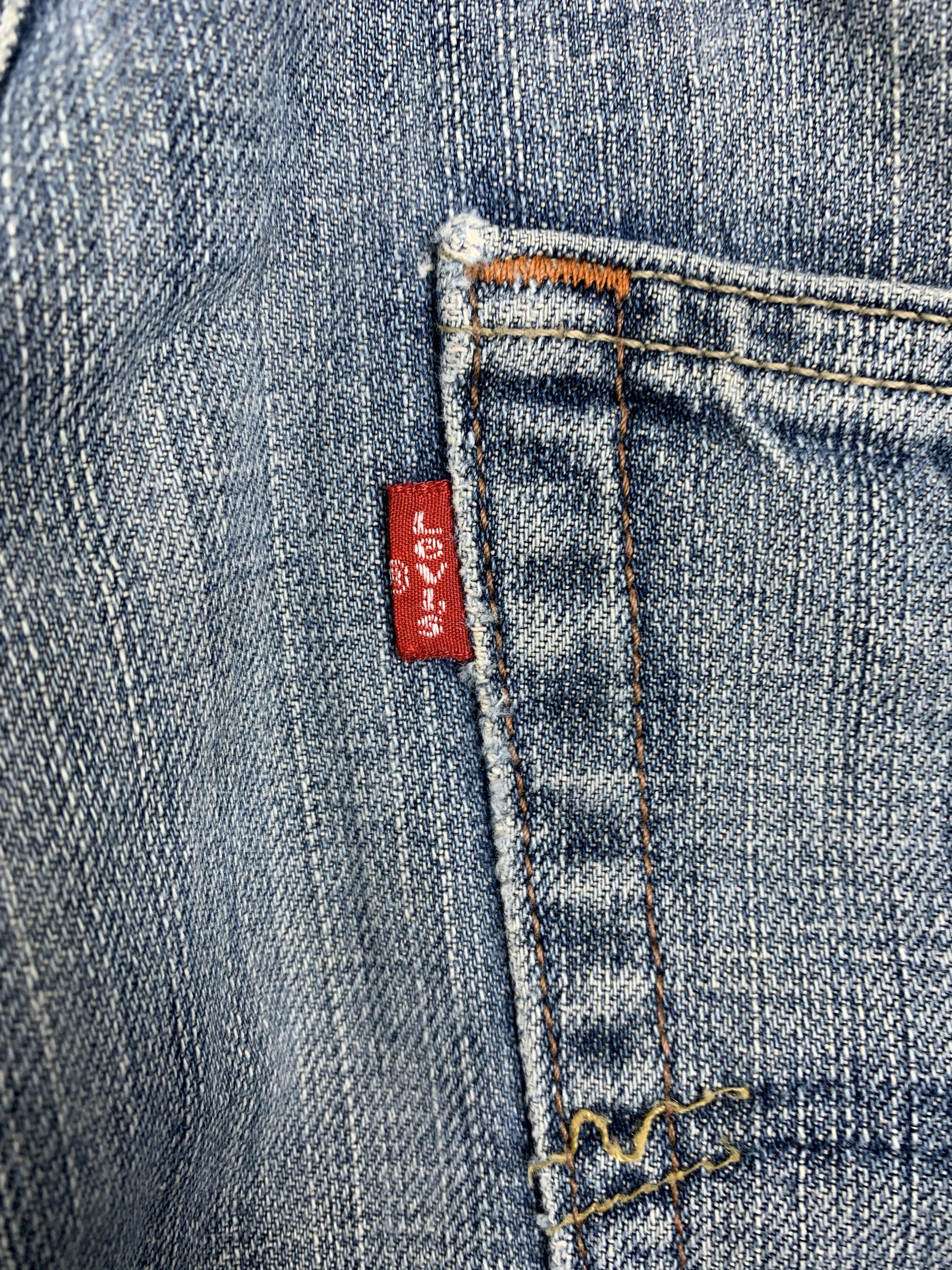 Levi's Vintage LEVI'S 569 Distressed Straight Mid Wash Jeans Size US 36 / EU 52 - 11 Thumbnail