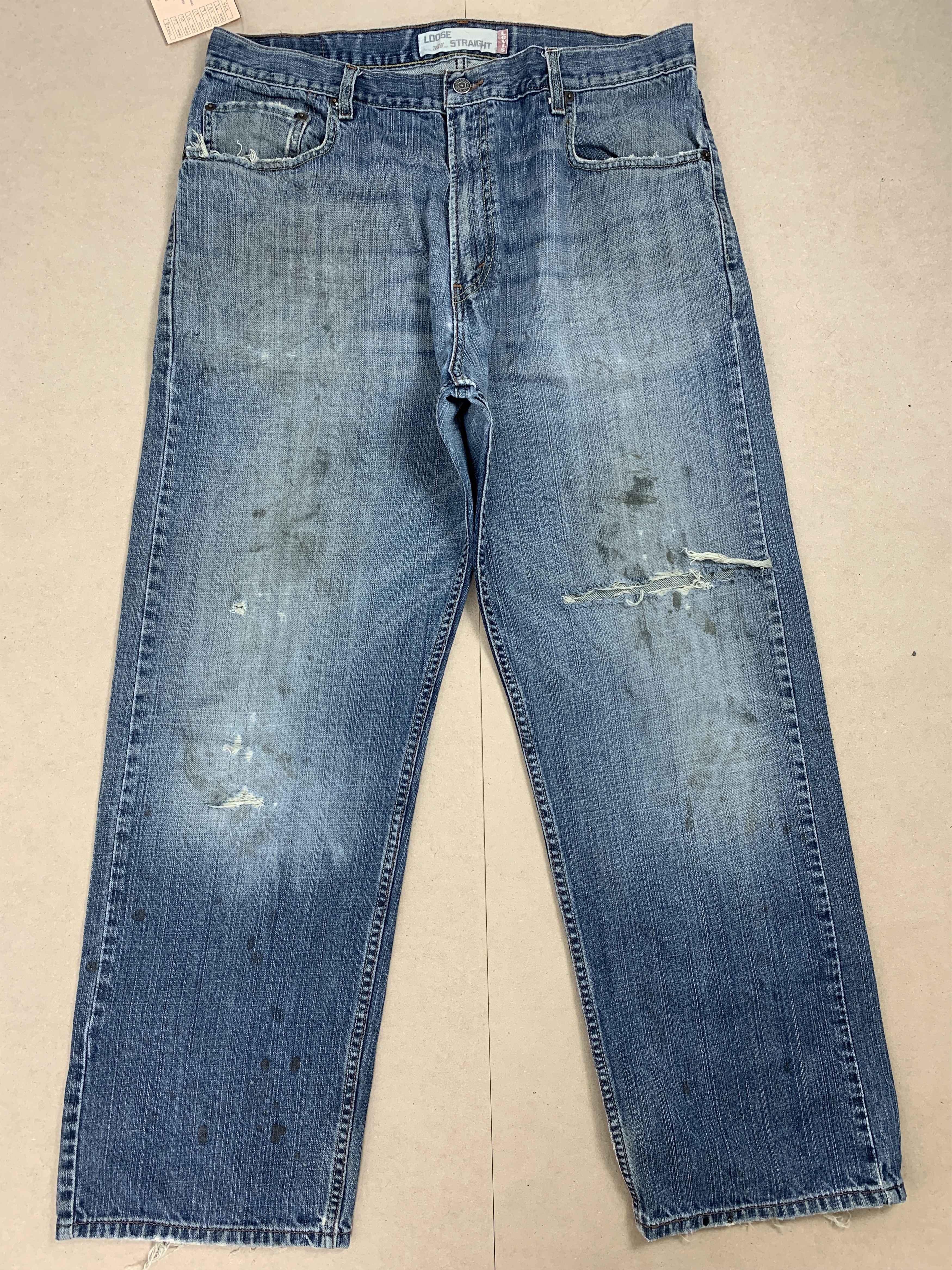 Levi's Vintage LEVI'S 569 Distressed Straight Mid Wash Jeans Size US 36 / EU 52 - 1 Thumbnail