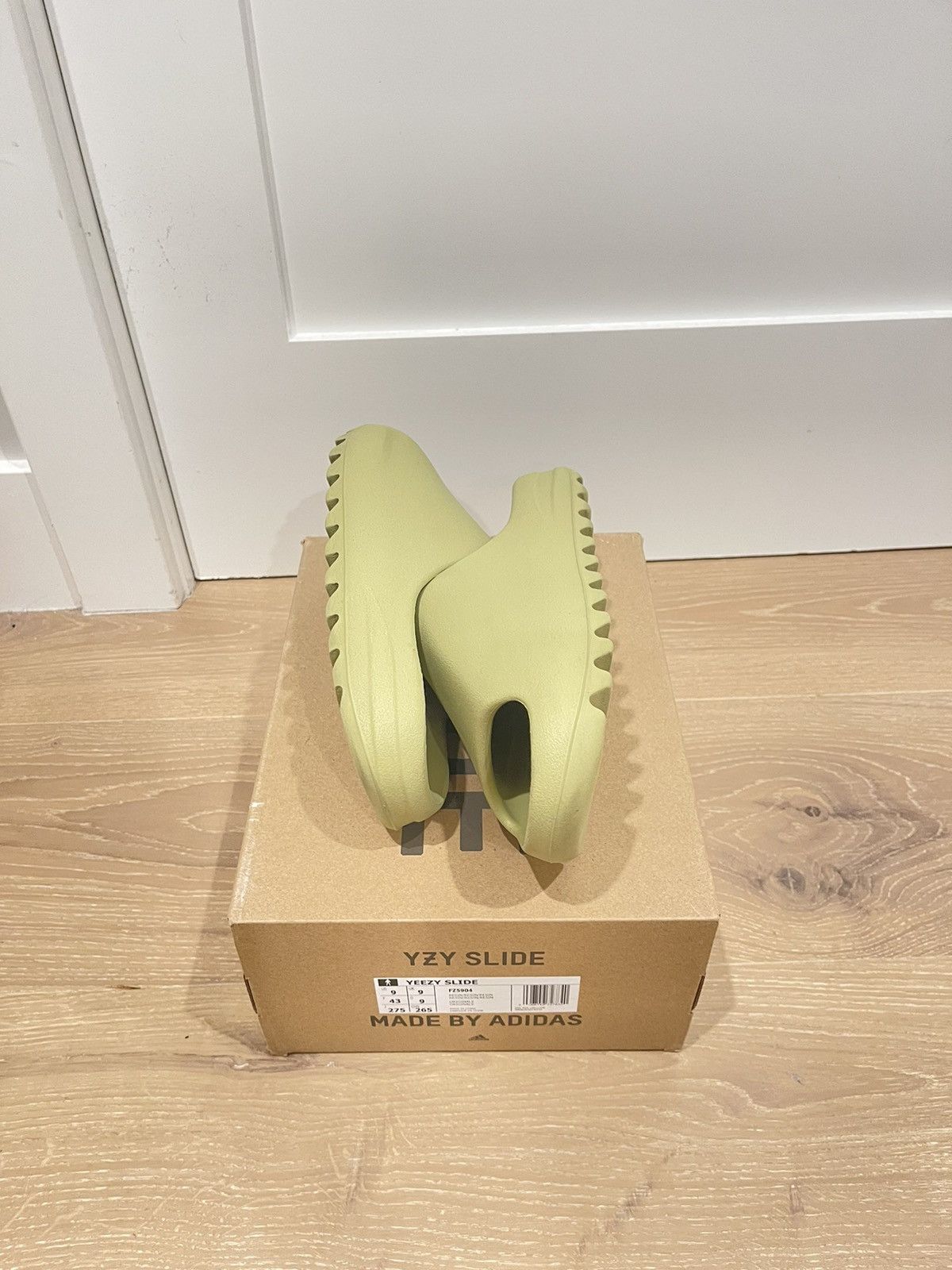 Adidas × Kanye West Yeezy Slide “Resin” Size US 9 / EU 42 - 5 Thumbnail