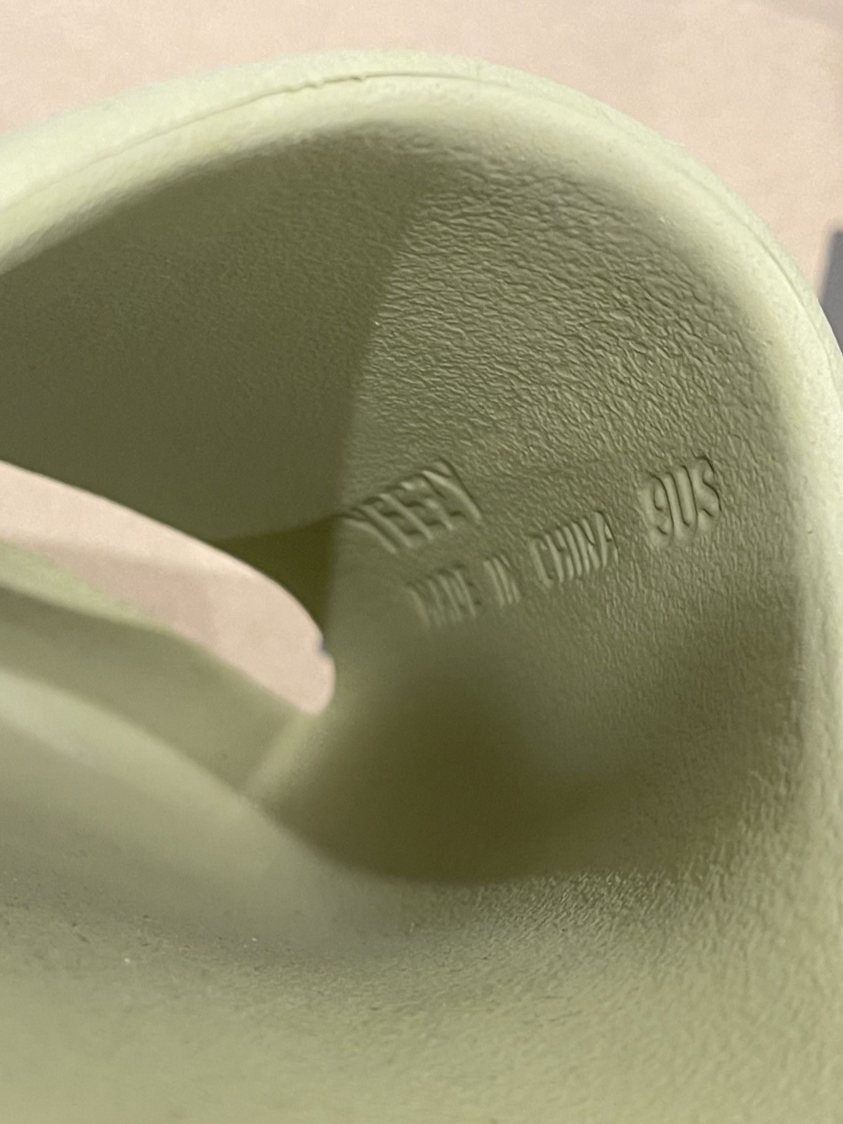 Adidas × Kanye West Yeezy Slide “Resin” Size US 9 / EU 42 - 8 Thumbnail
