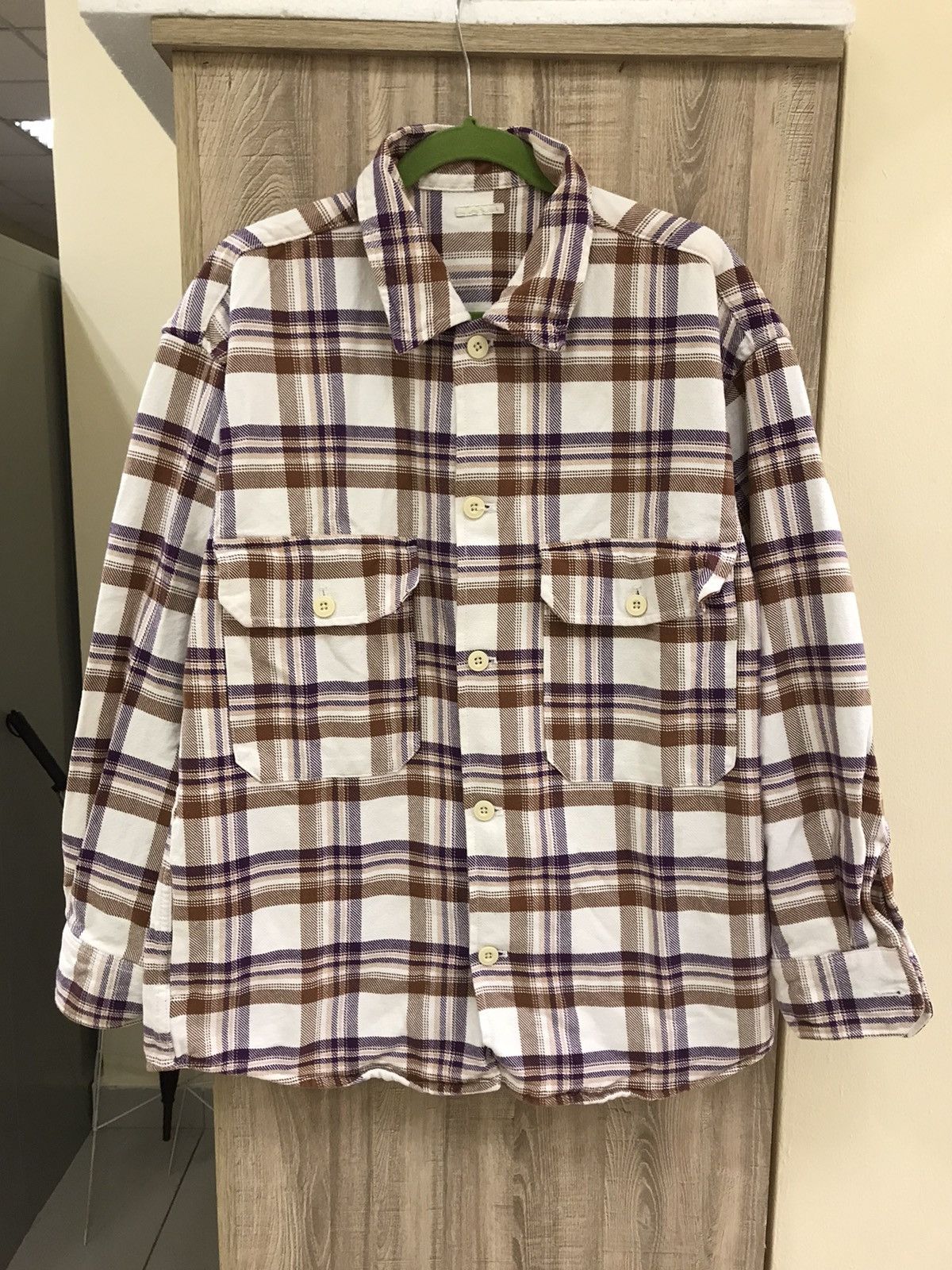image of Uniqlo Gu Flannel Button Up Long Sleeve Shirt, Men's (Size Large)