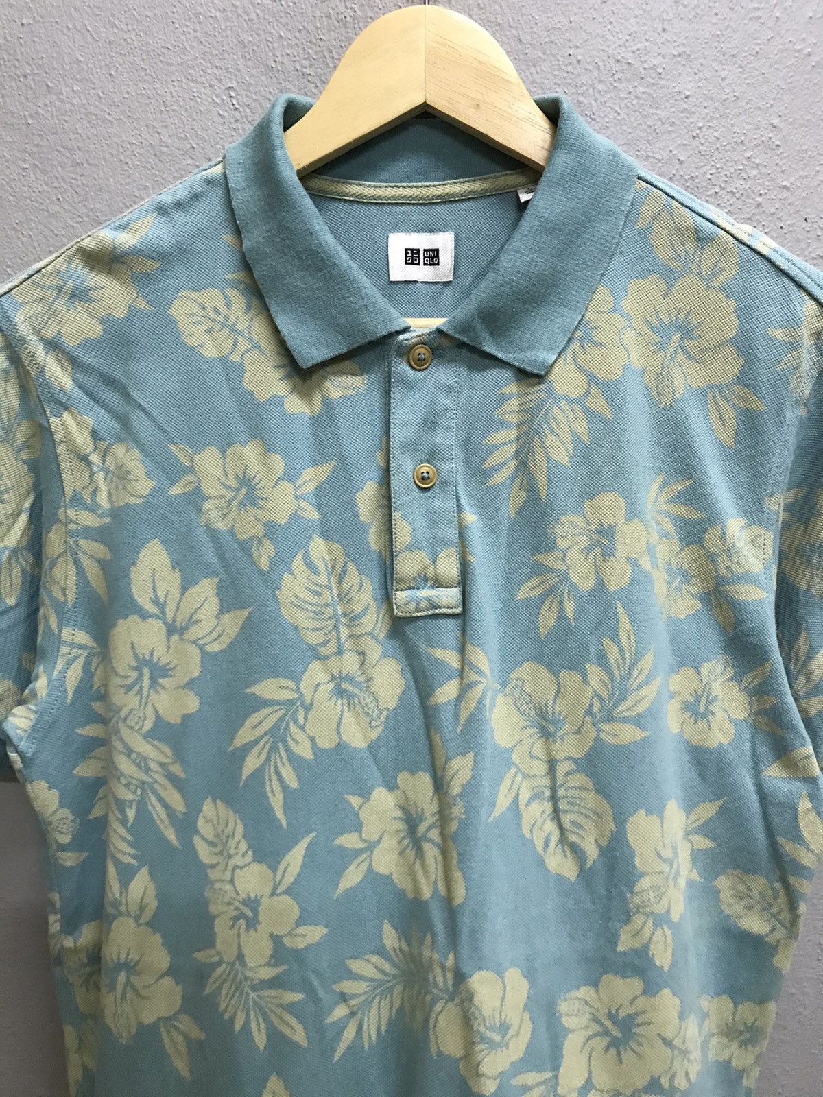 Japanese Brand UNIQLO FLORA HAWAII MOTIF POLOS TSHIRT Size US M / EU 48-50 / 2 - 4 Thumbnail