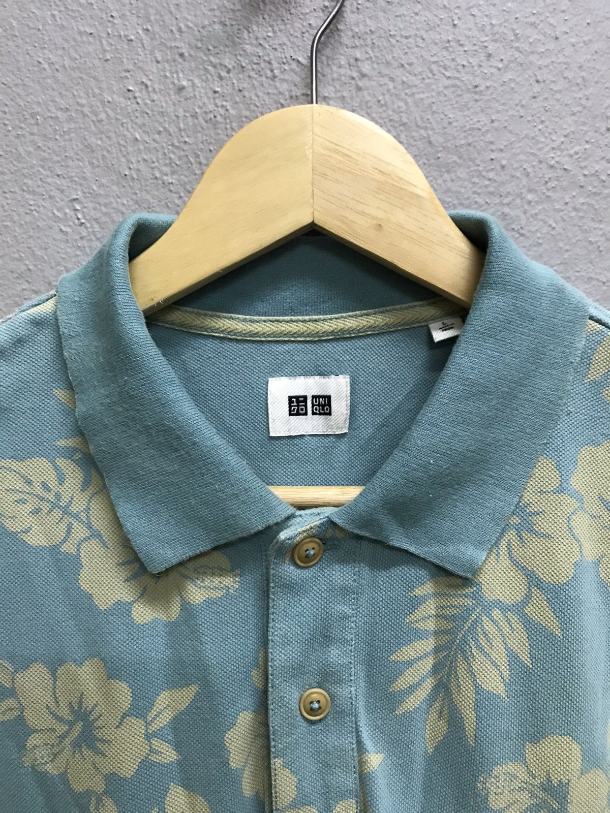 Japanese Brand UNIQLO FLORA HAWAII MOTIF POLOS TSHIRT Size US M / EU 48-50 / 2 - 5 Thumbnail