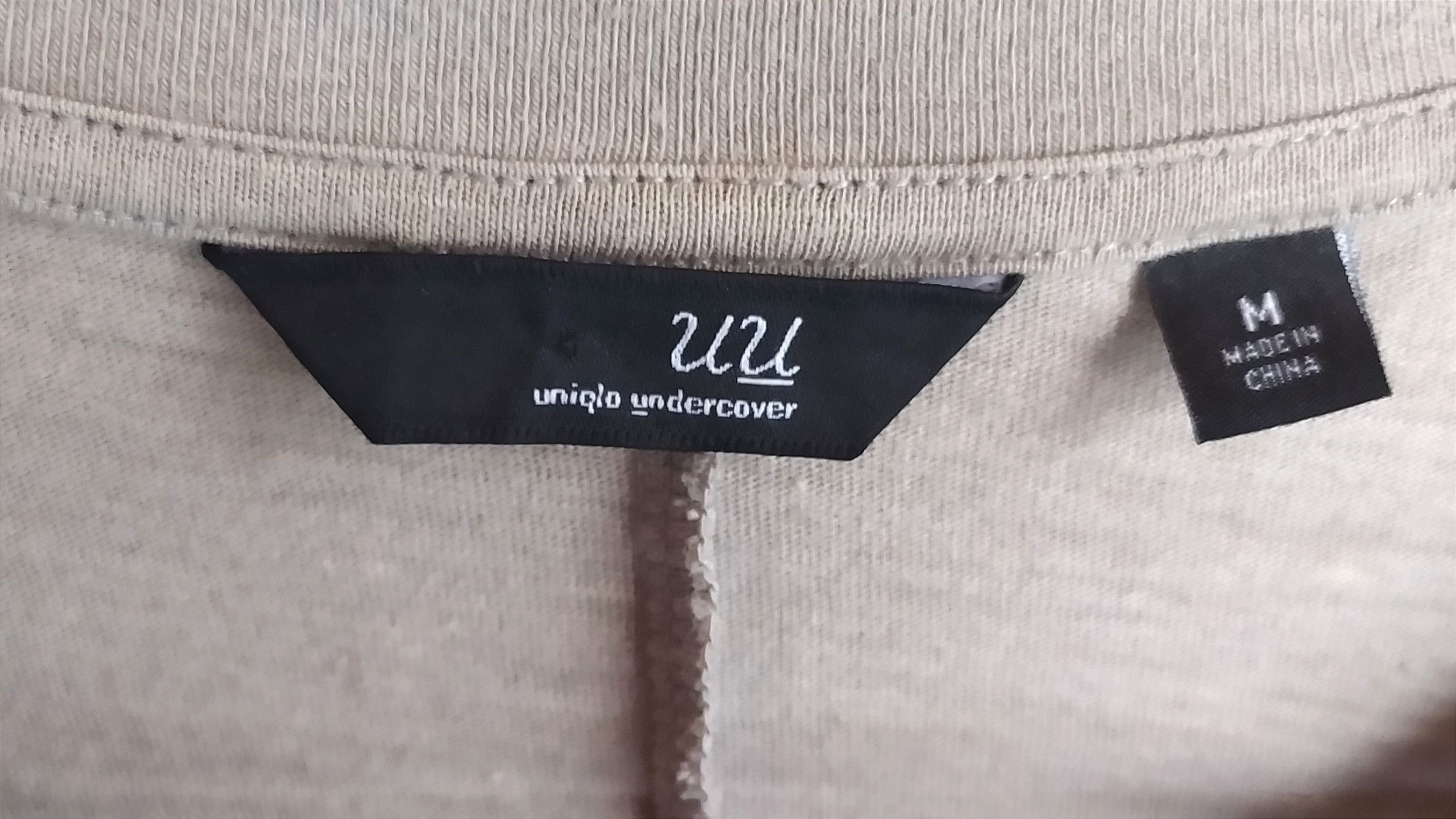 Undercover × Uniqlo UU Uniqlo x Undercover HIJOE! Longsleeve t shirt size M Size US M / EU 48-50 / 2 - 7 Thumbnail